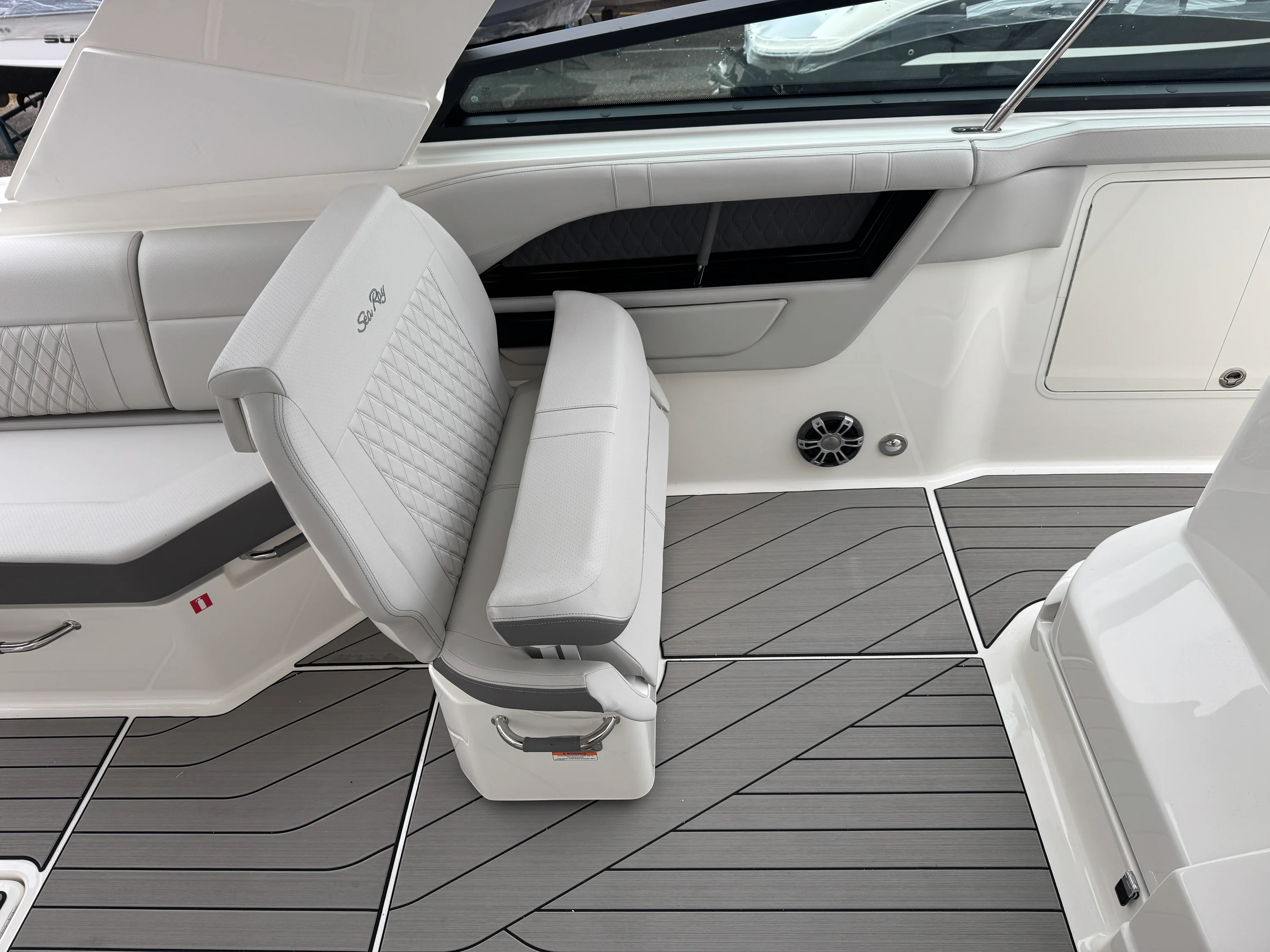 2026 Sea Ray SLX 400 Image Thumbnail #33