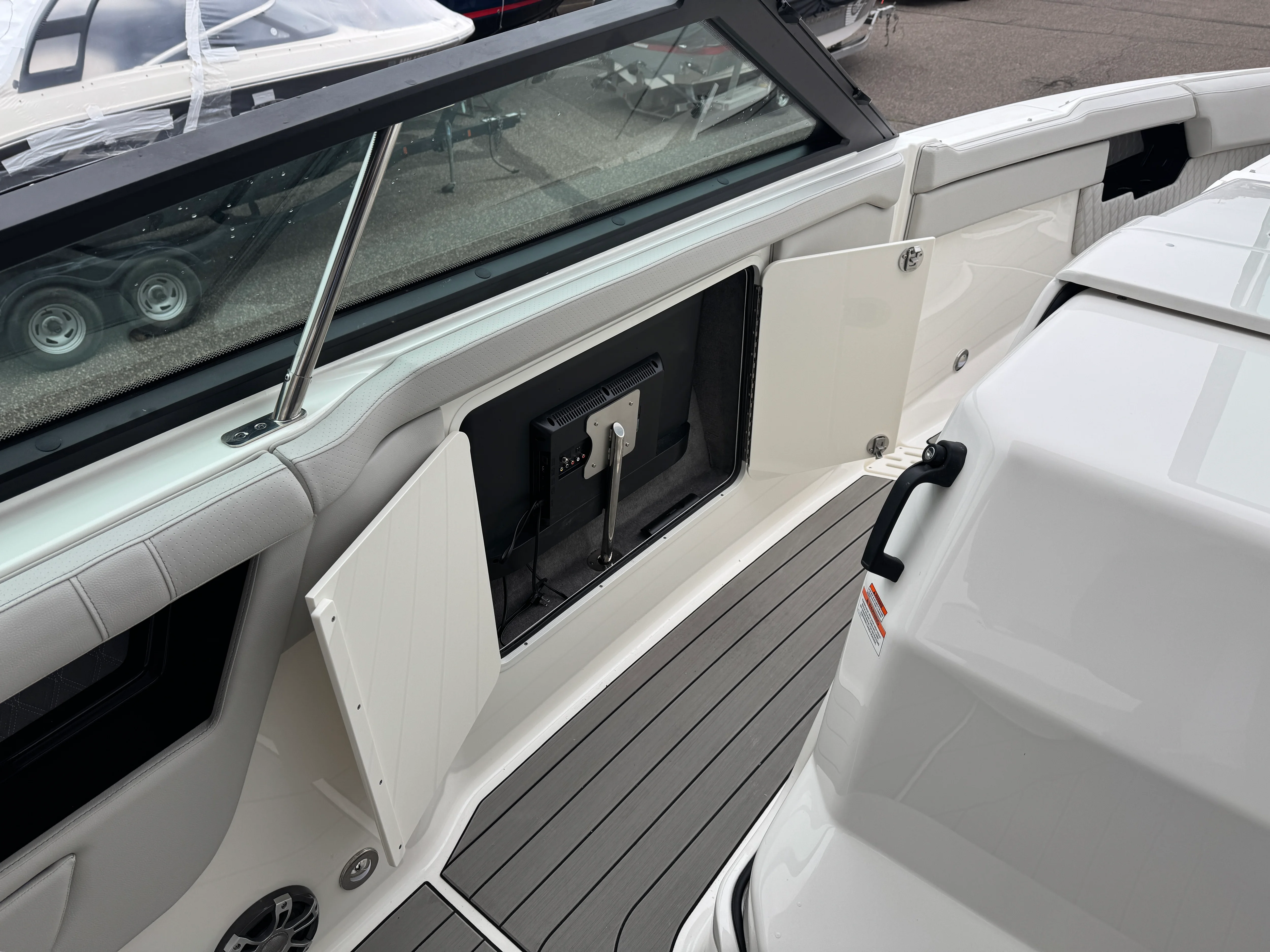 2026 Sea Ray SLX 400 Image Thumbnail #49