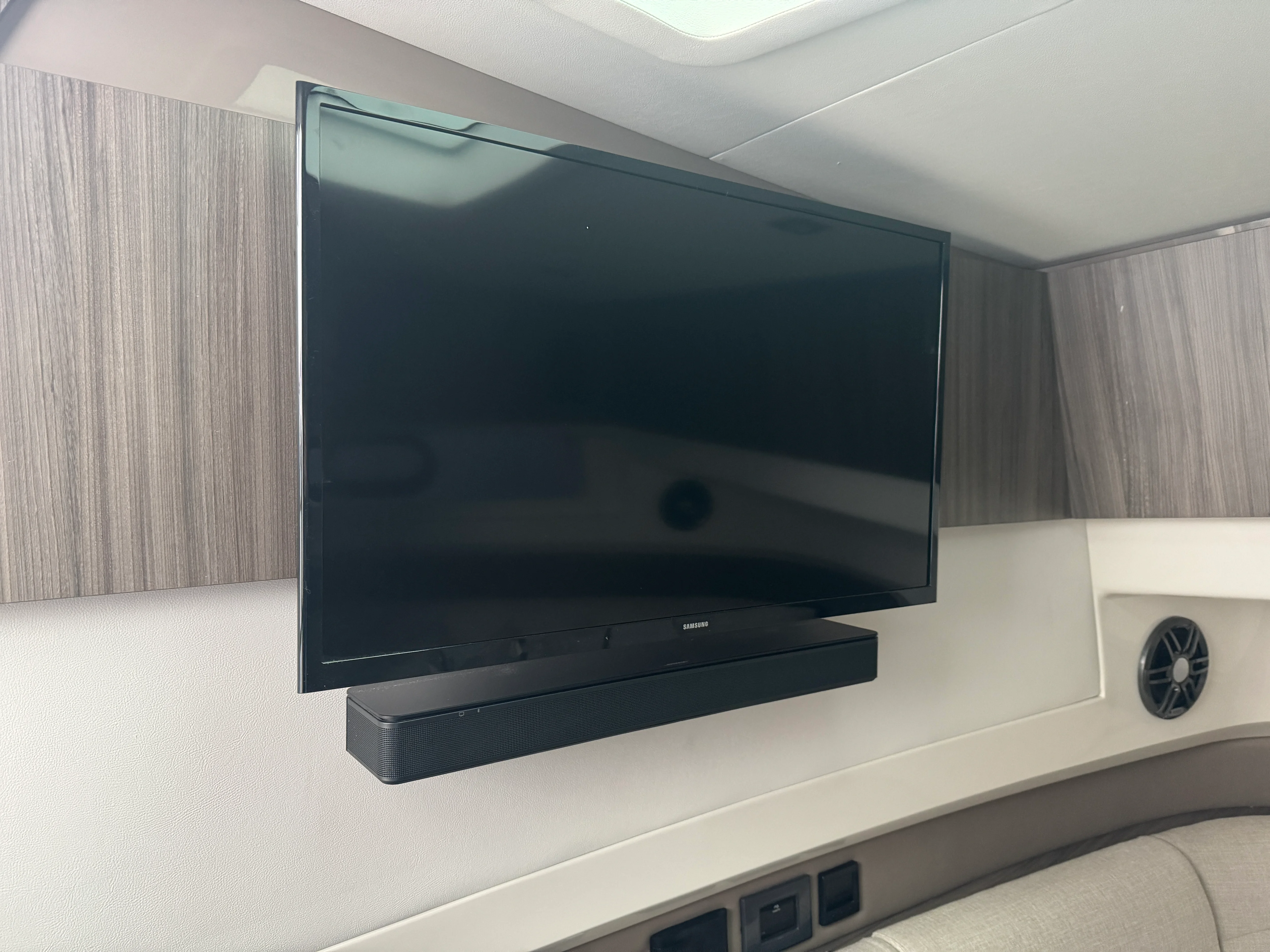 2026 Sea Ray SLX 400 Image Thumbnail #40