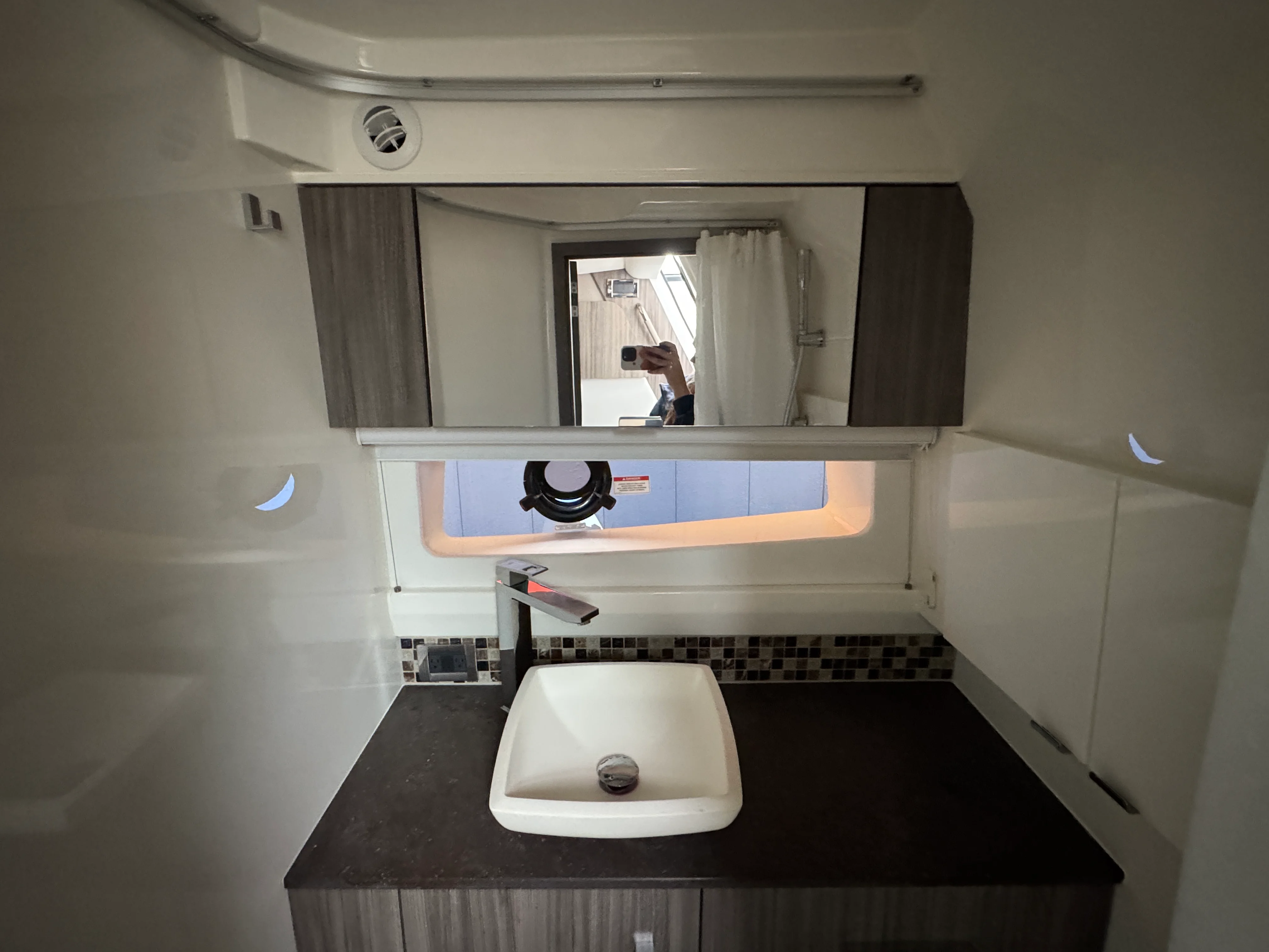 2026 Sea Ray SLX 400 Image Thumbnail #45