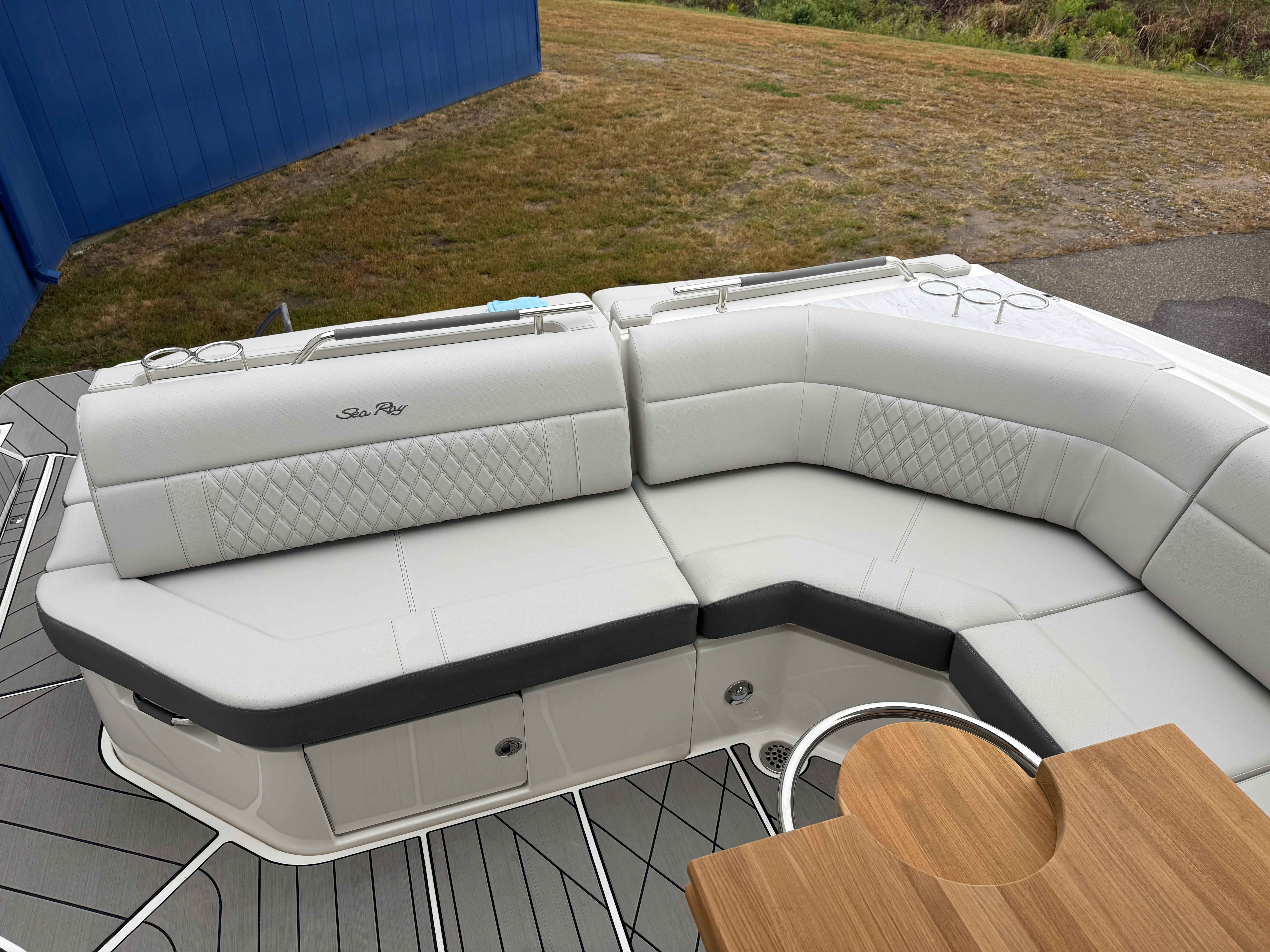 2026 Sea Ray SLX 400 Image Thumbnail #14