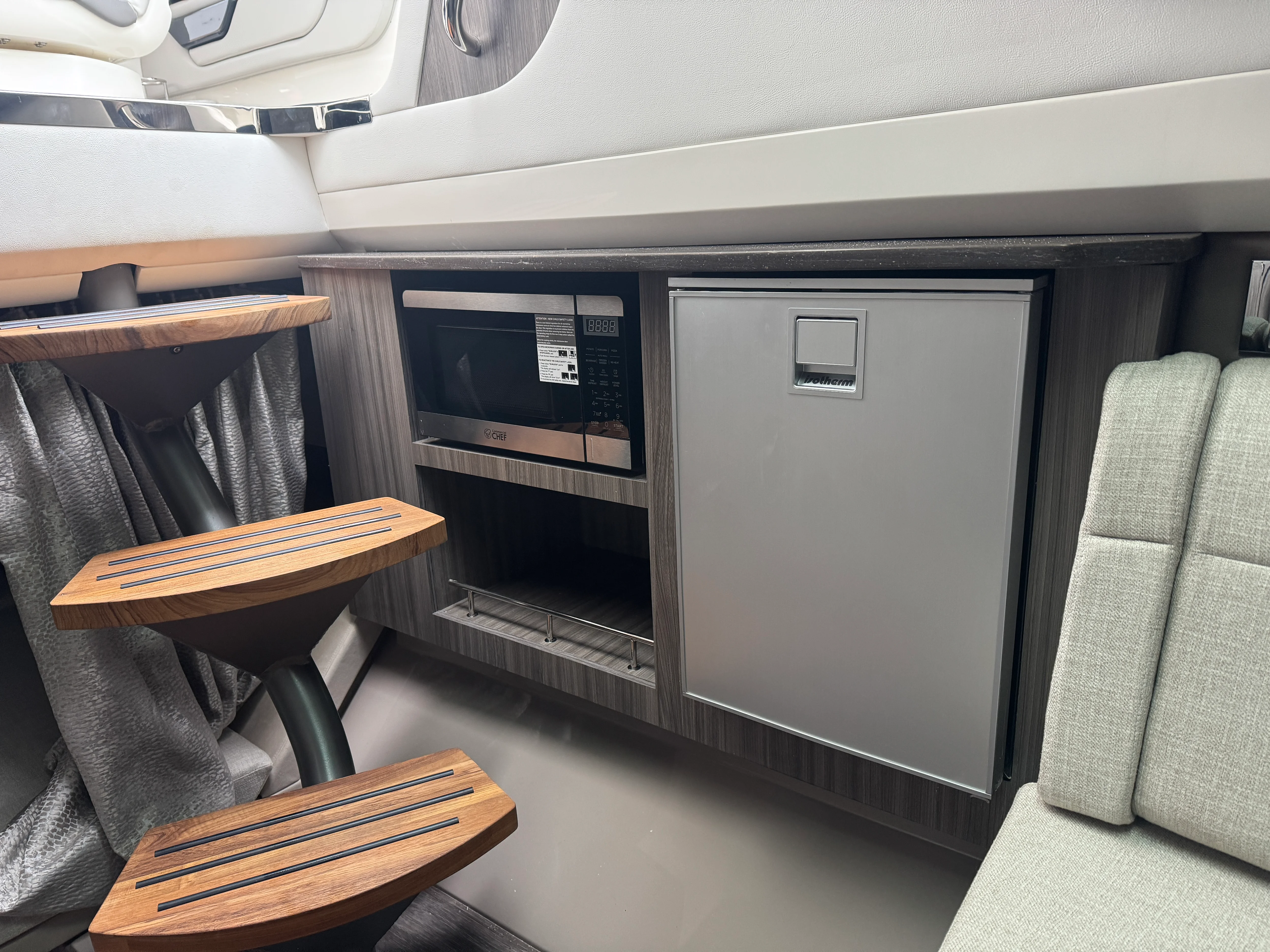 2026 Sea Ray SLX 400 Image Thumbnail #41