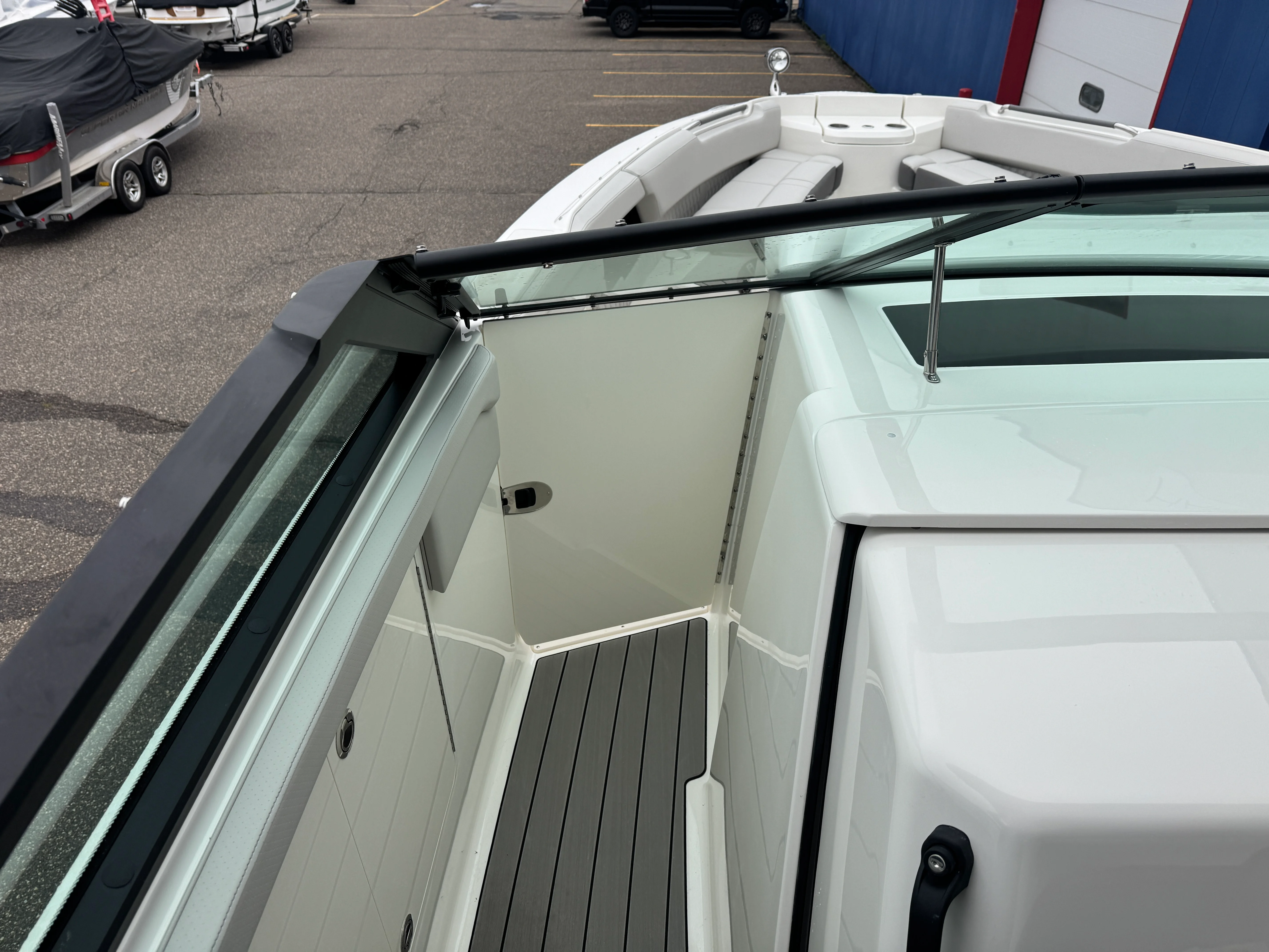 2026 Sea Ray SLX 400 Image Thumbnail #51