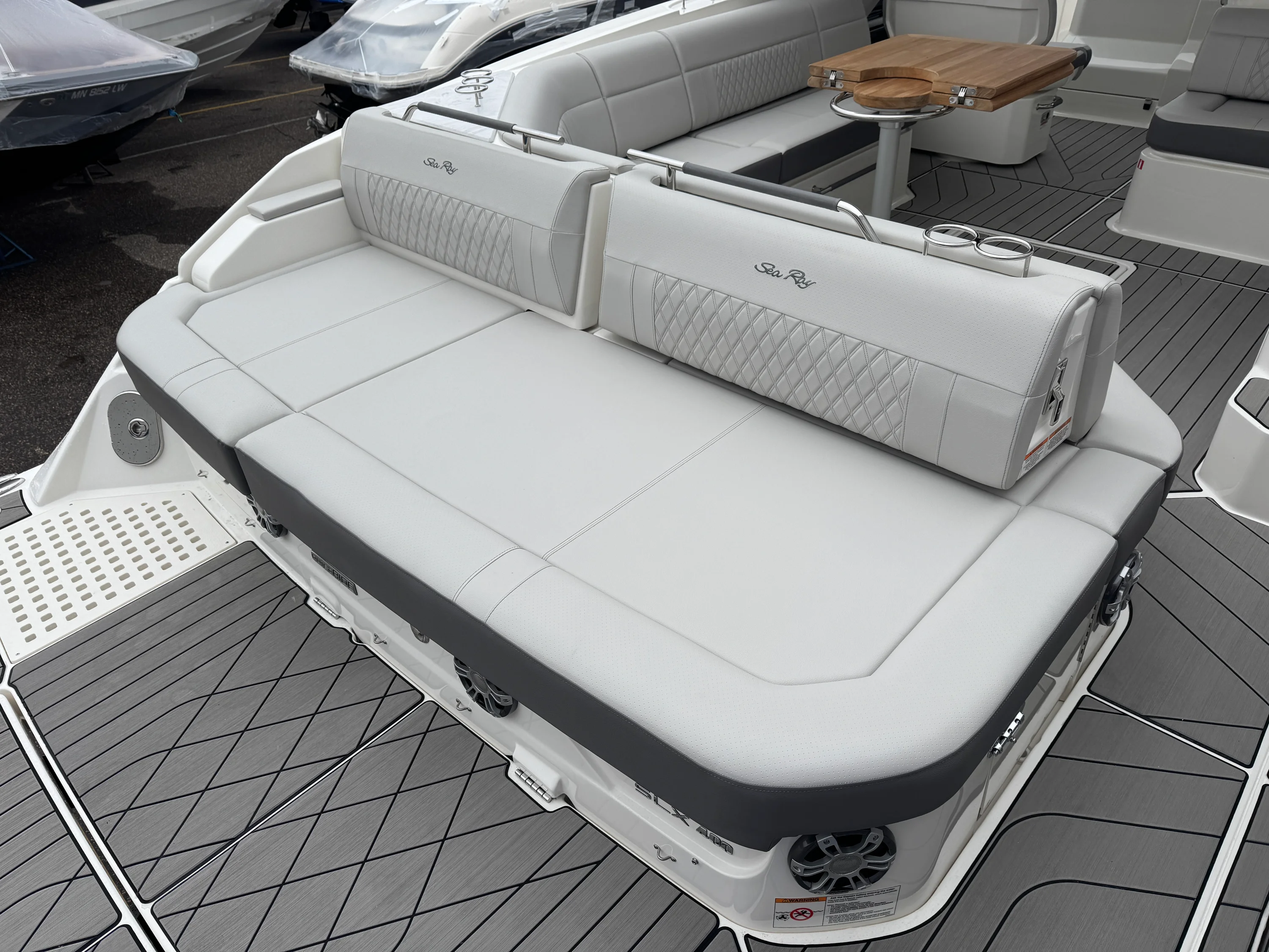 2026 Sea Ray SLX 400 Image Thumbnail #10