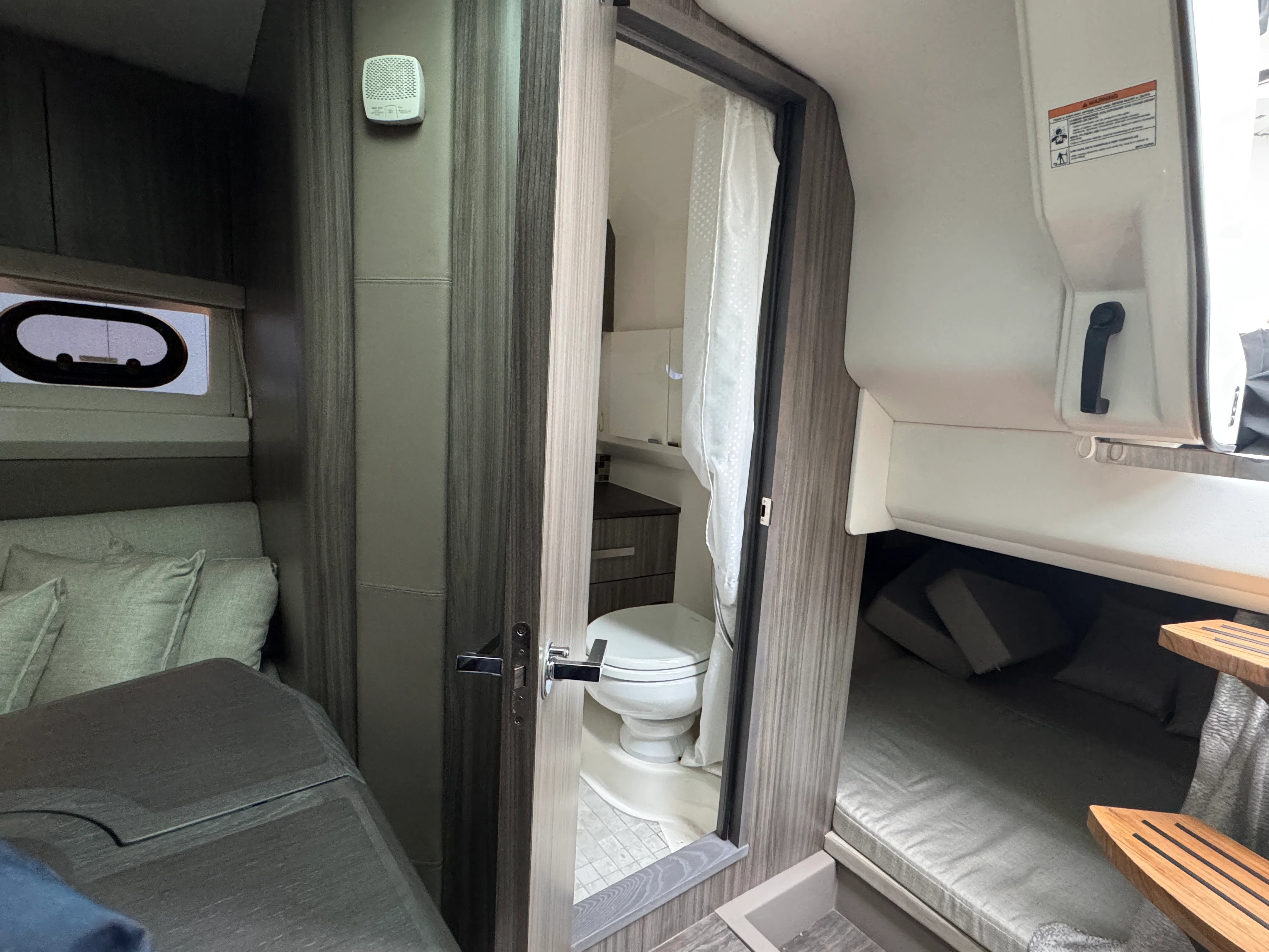 2026 Sea Ray SLX 400 Image Thumbnail #43