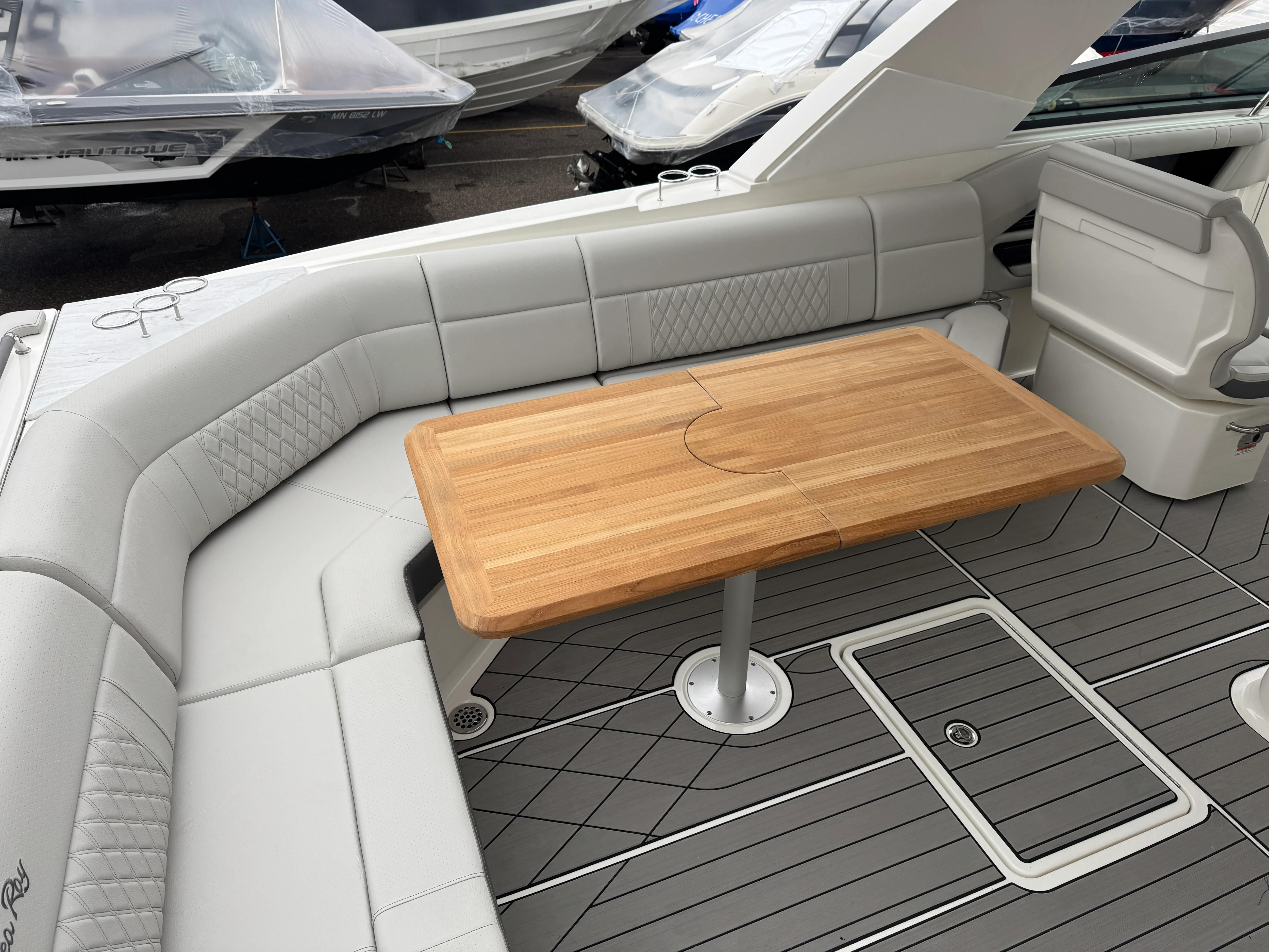 2026 Sea Ray SLX 400 Image Thumbnail #16