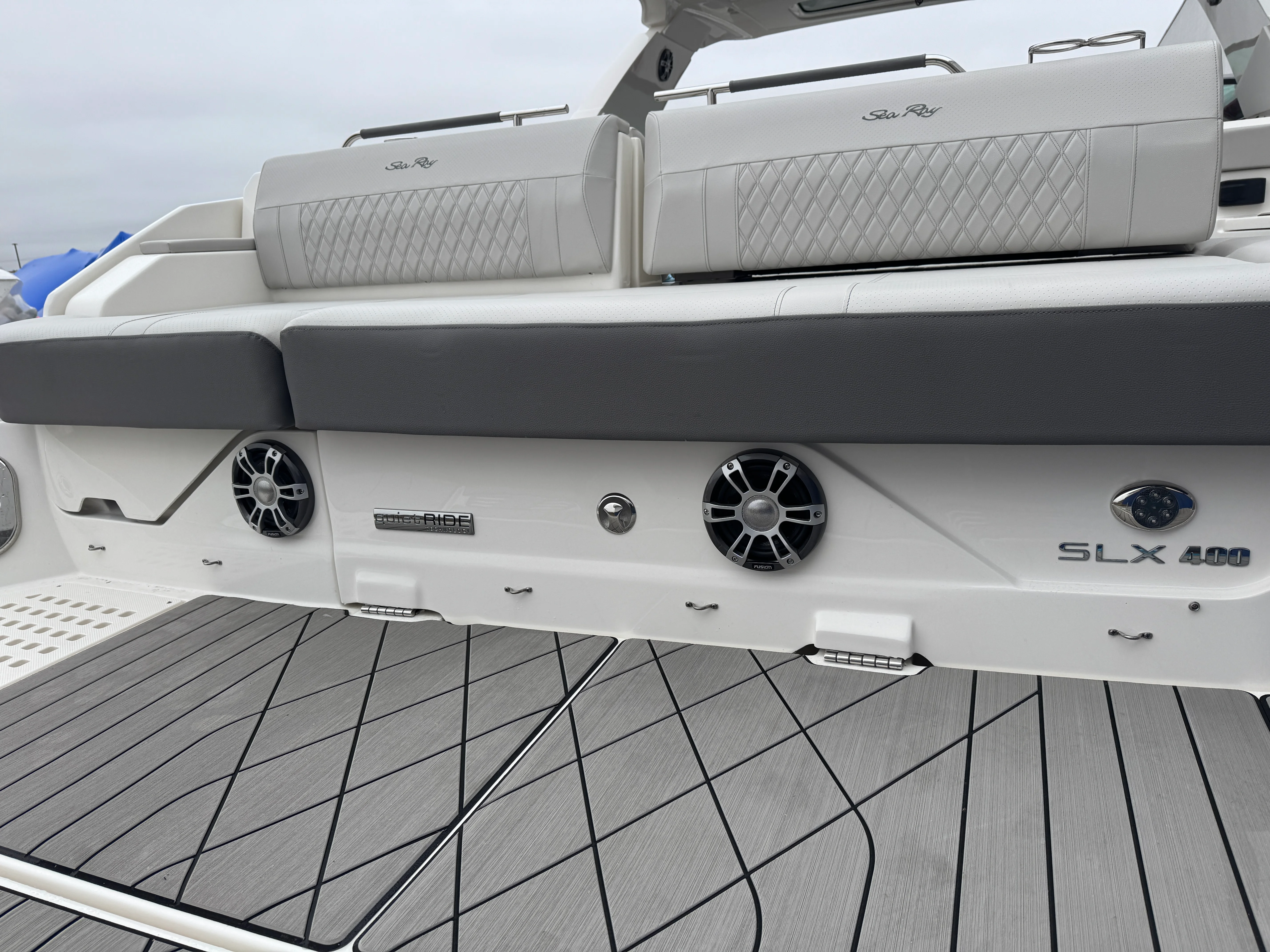 2026 Sea Ray SLX 400 Image Thumbnail #6