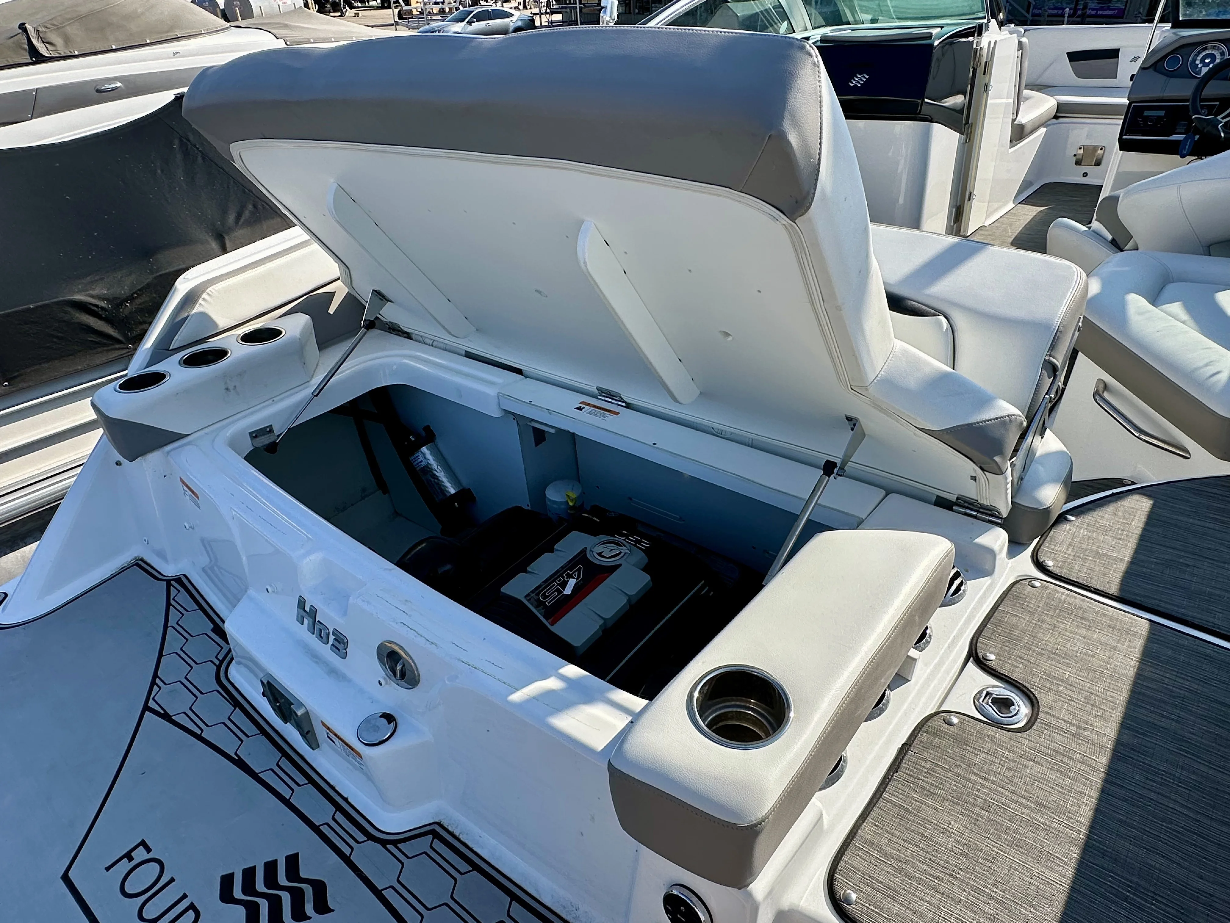 2021 Four Winns HD3 Image Thumbnail #51