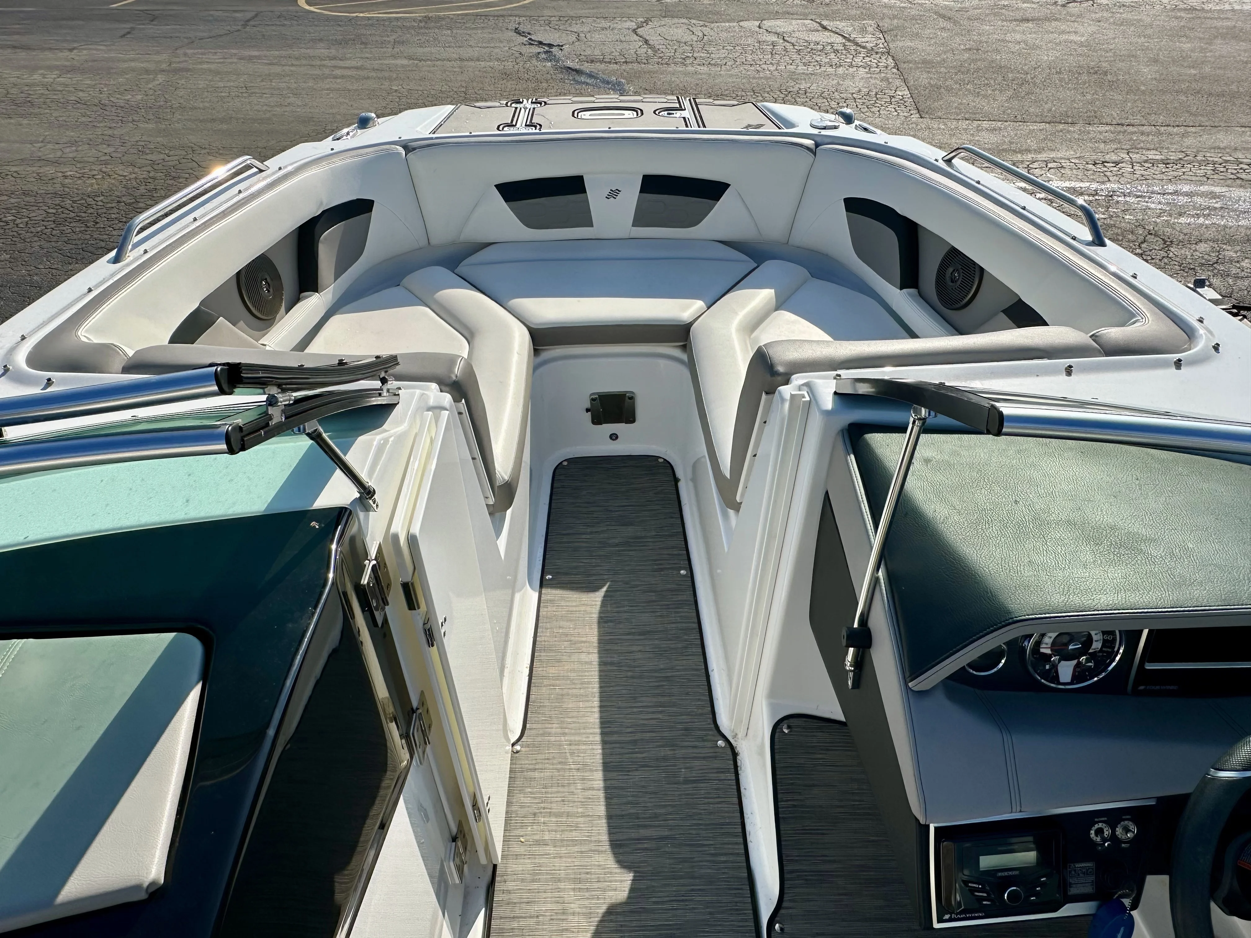 2021 Four Winns HD3 Image Thumbnail #36