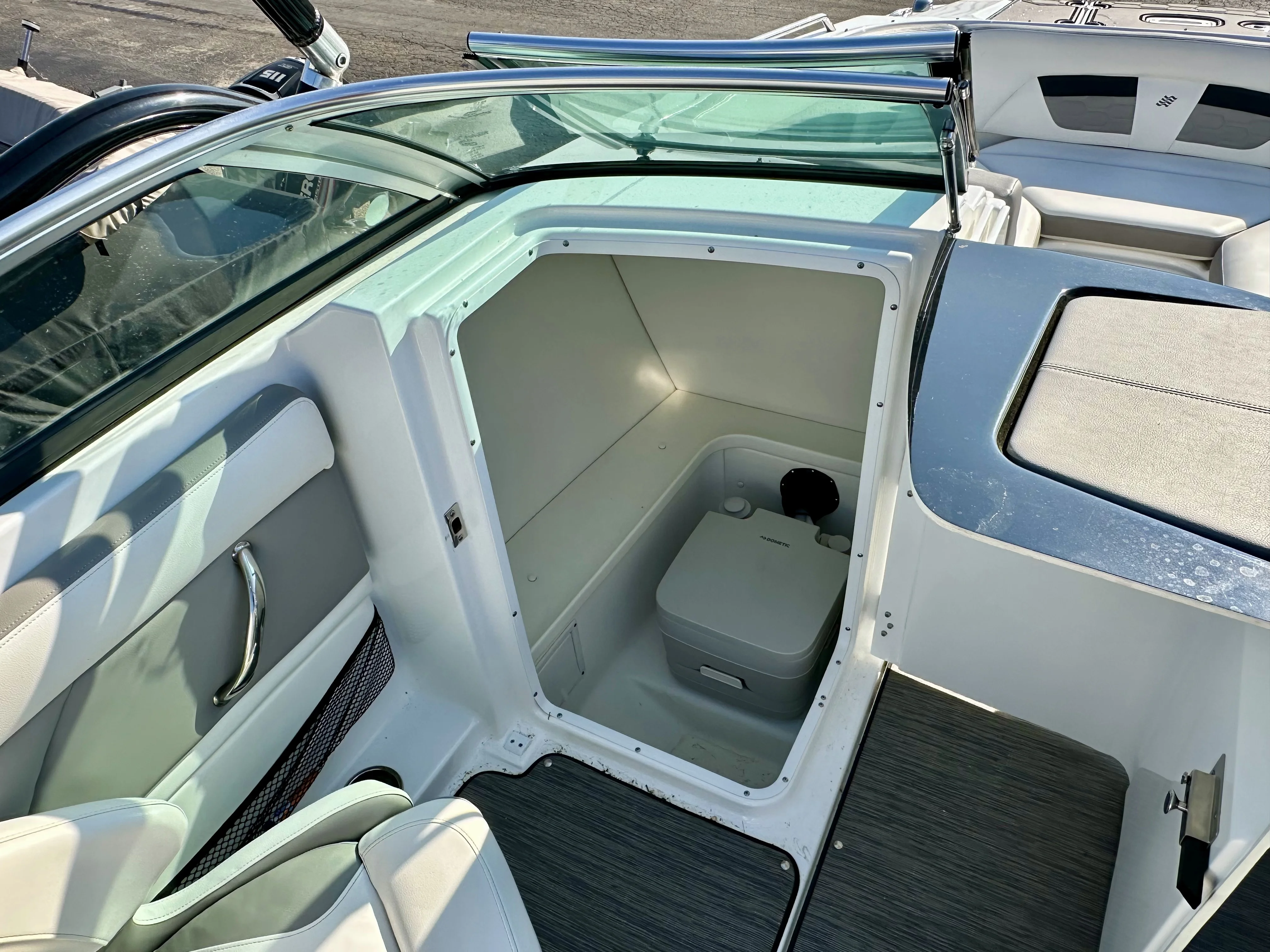 2021 Four Winns HD3 Image Thumbnail #35