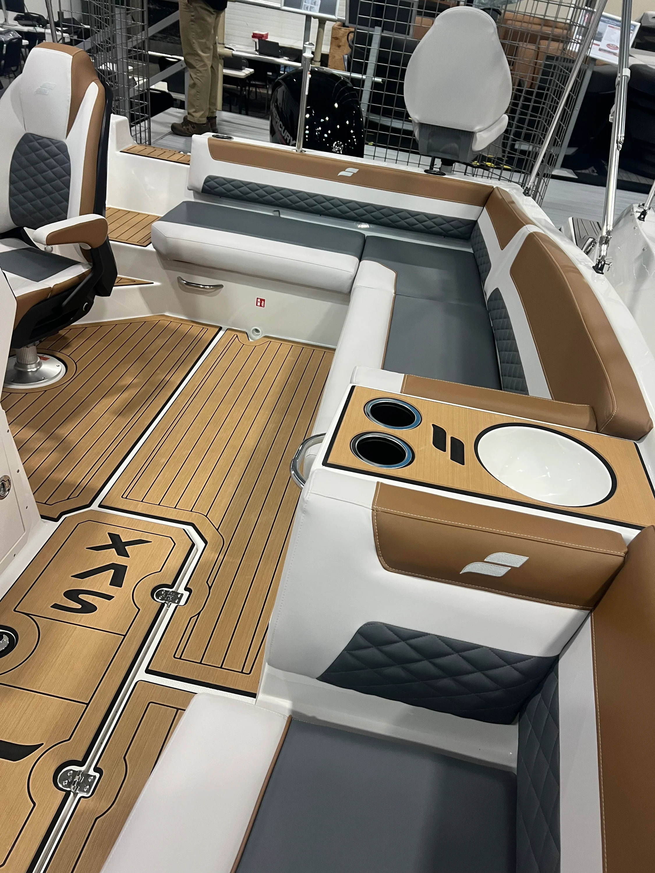 2026 Starcraft SVX 191 OB Image Thumbnail #3