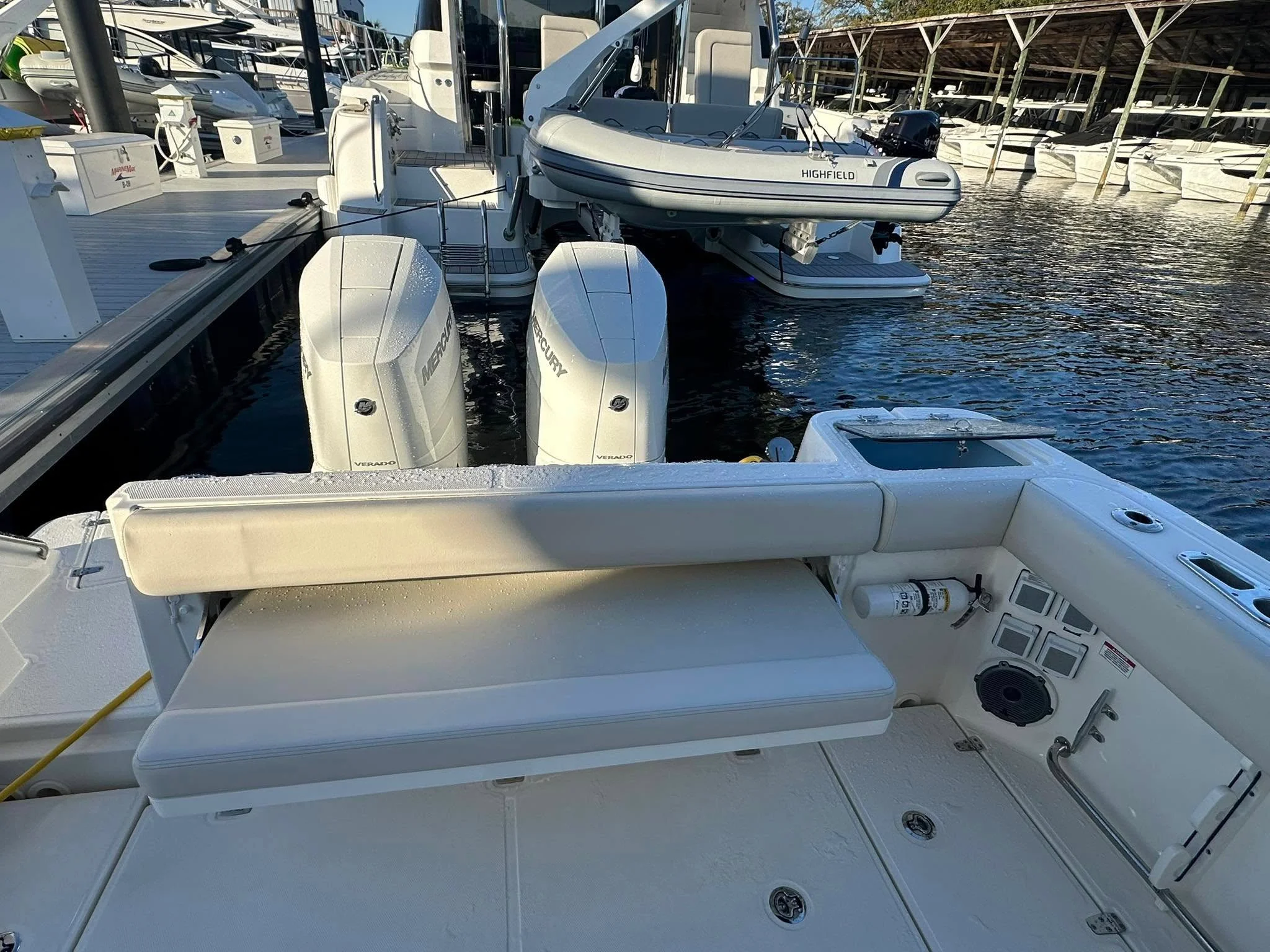 2025 Boston Whaler 325 CONQUEST Image Thumbnail #5