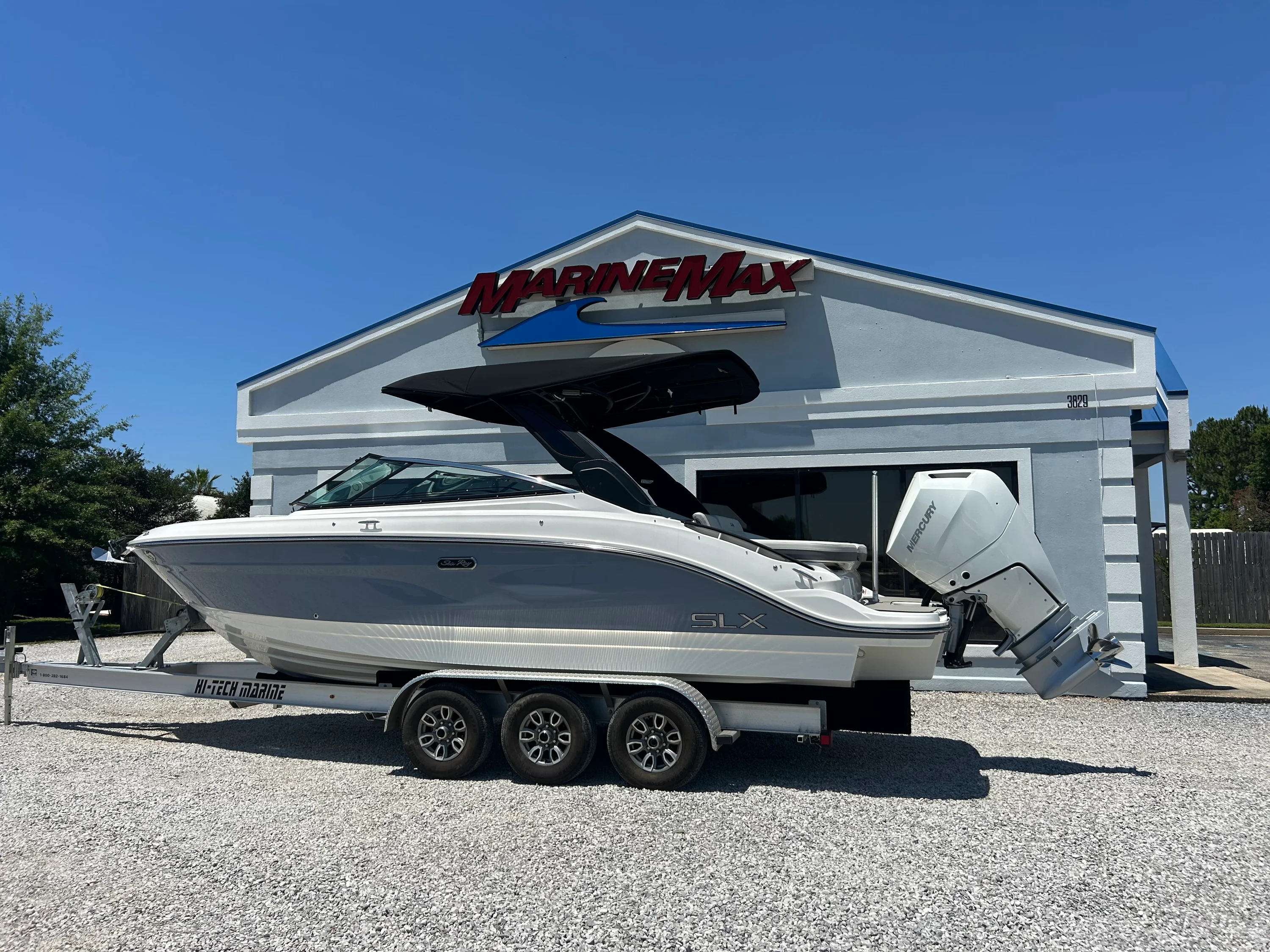 2026 Sea Ray SLX 260 Outboard Image Thumbnail #5
