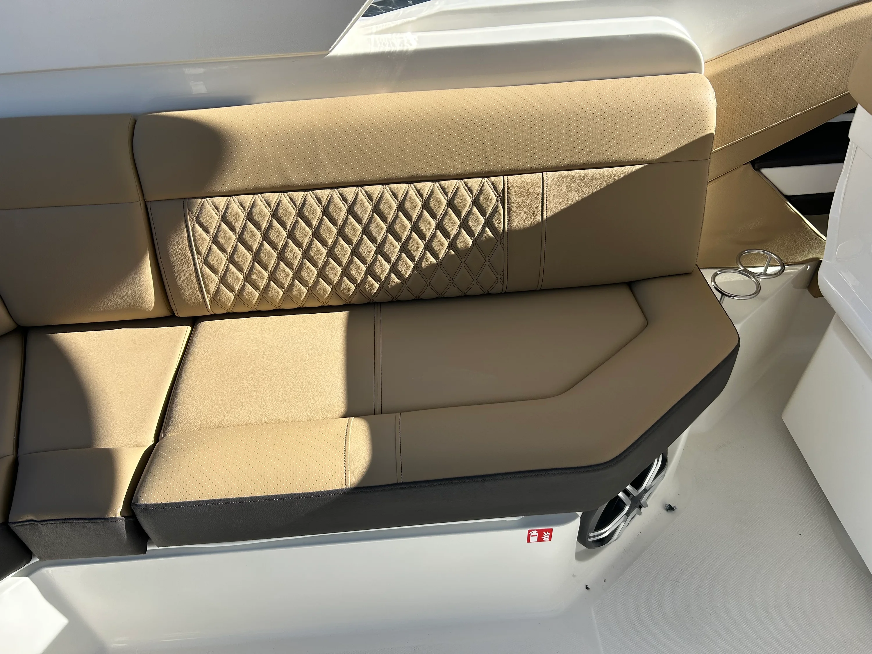 2026 Sea Ray SLX 310 Outboard Image Thumbnail #15