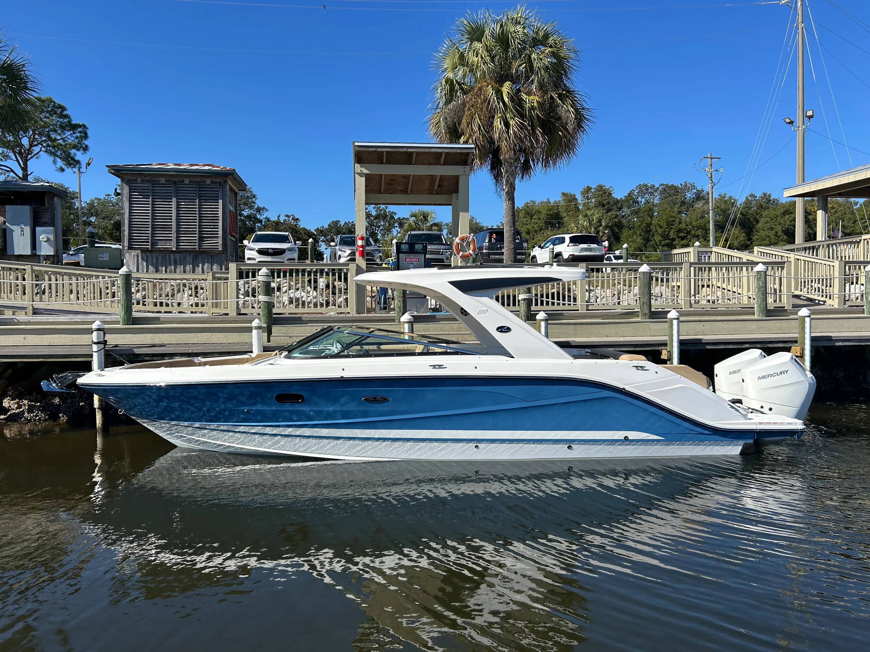 2026 Sea Ray SLX 310 Outboard Image Thumbnail #1