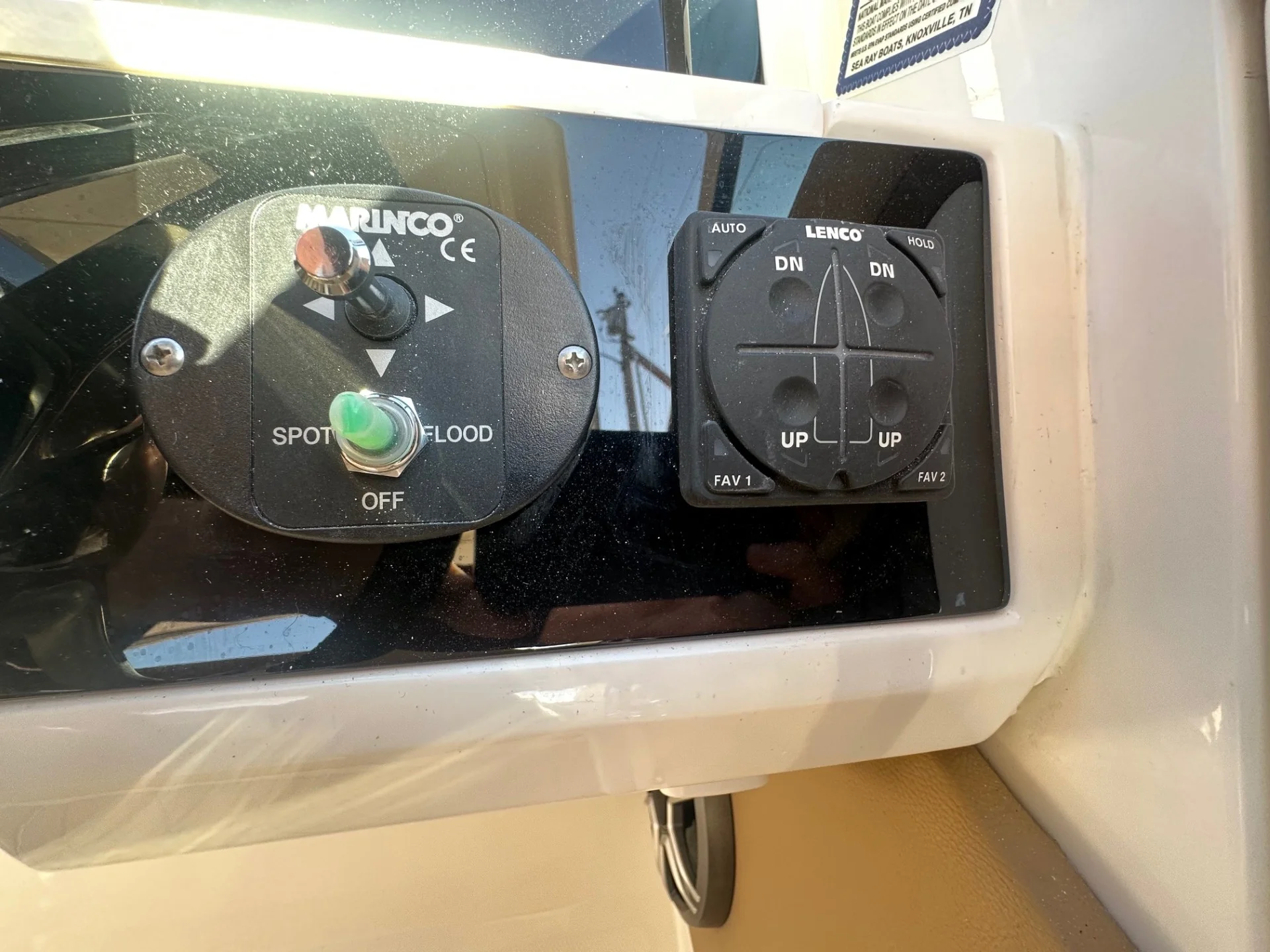 2026 Sea Ray SLX 350 Image Thumbnail #14