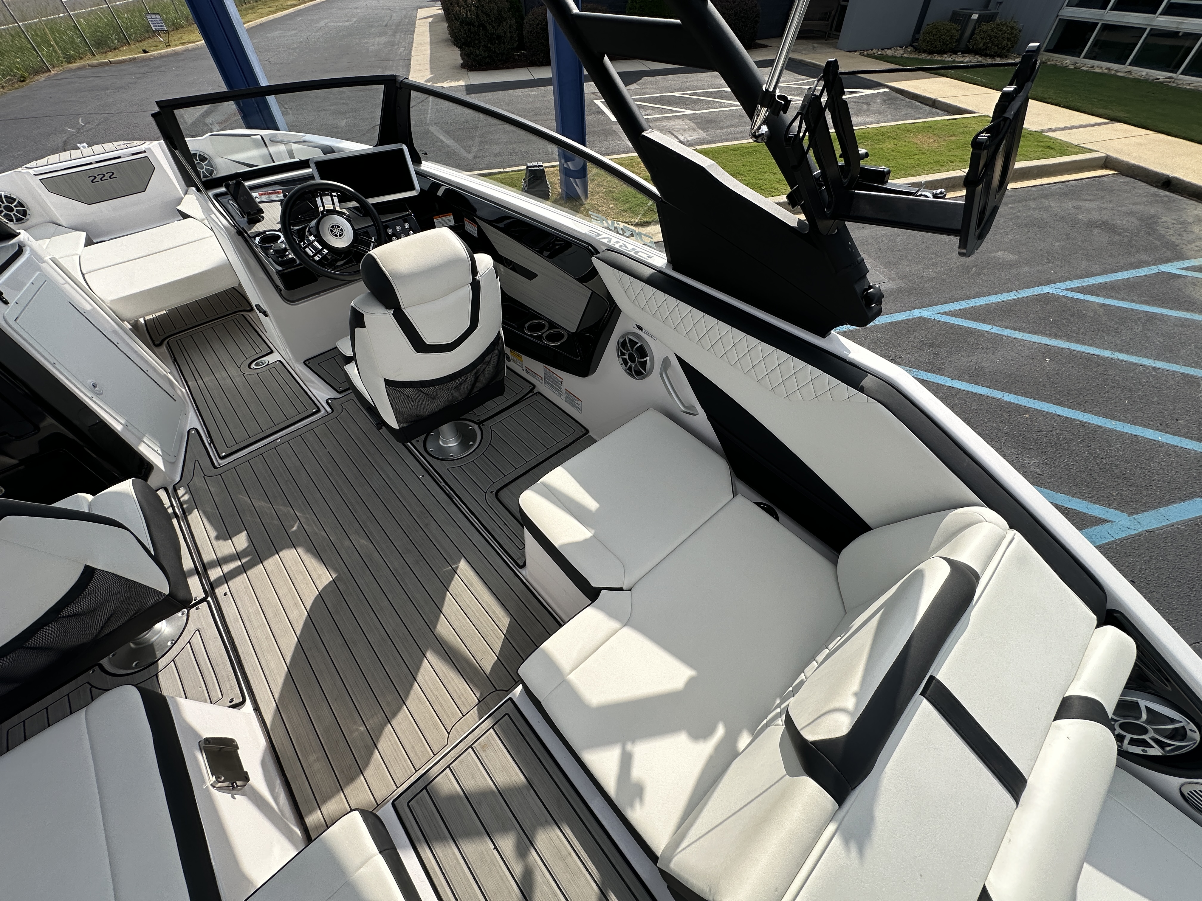 2024 Yamaha 222SD Image Thumbnail #8