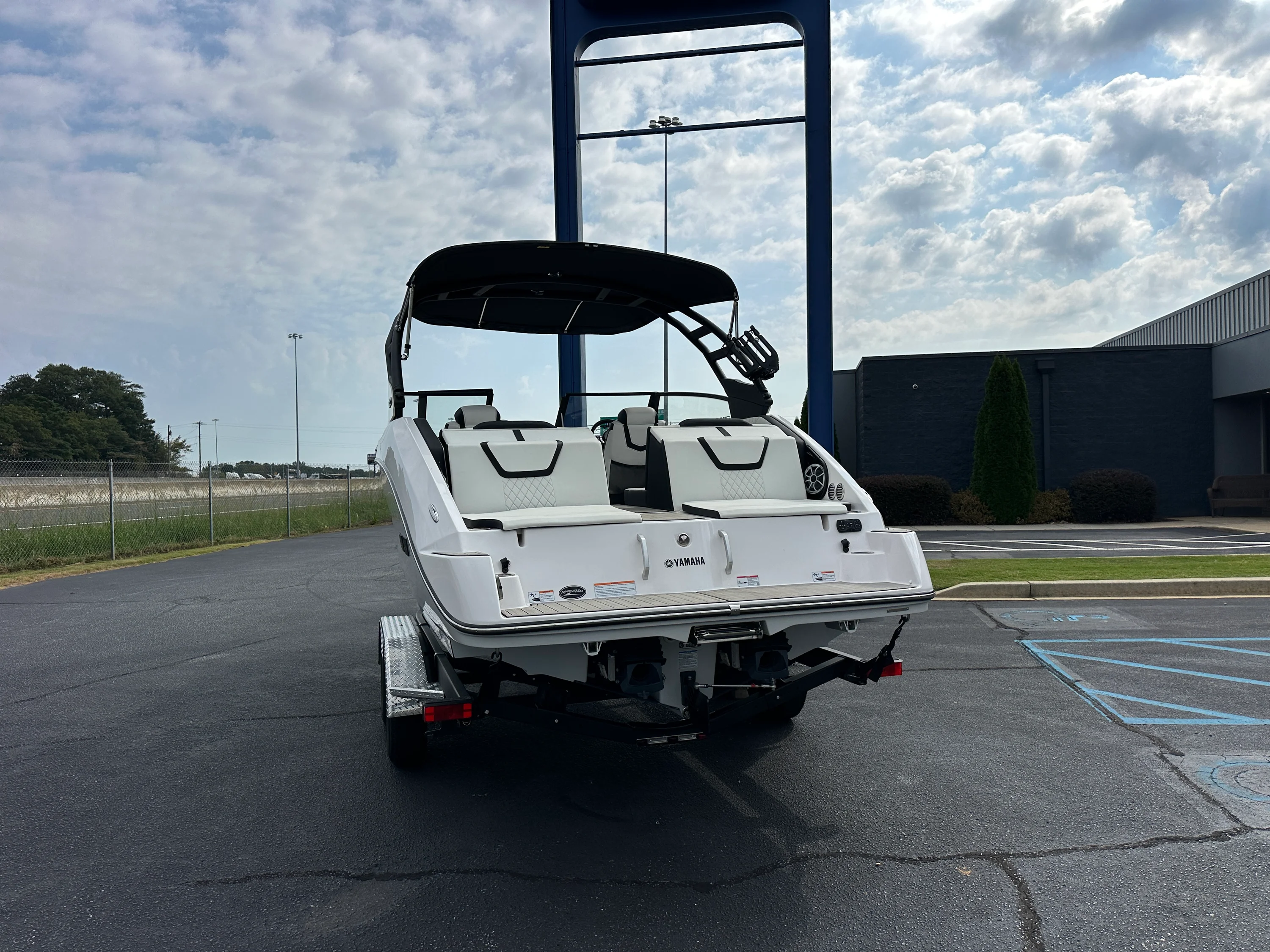 2024 Yamaha 222SD Image Thumbnail #1