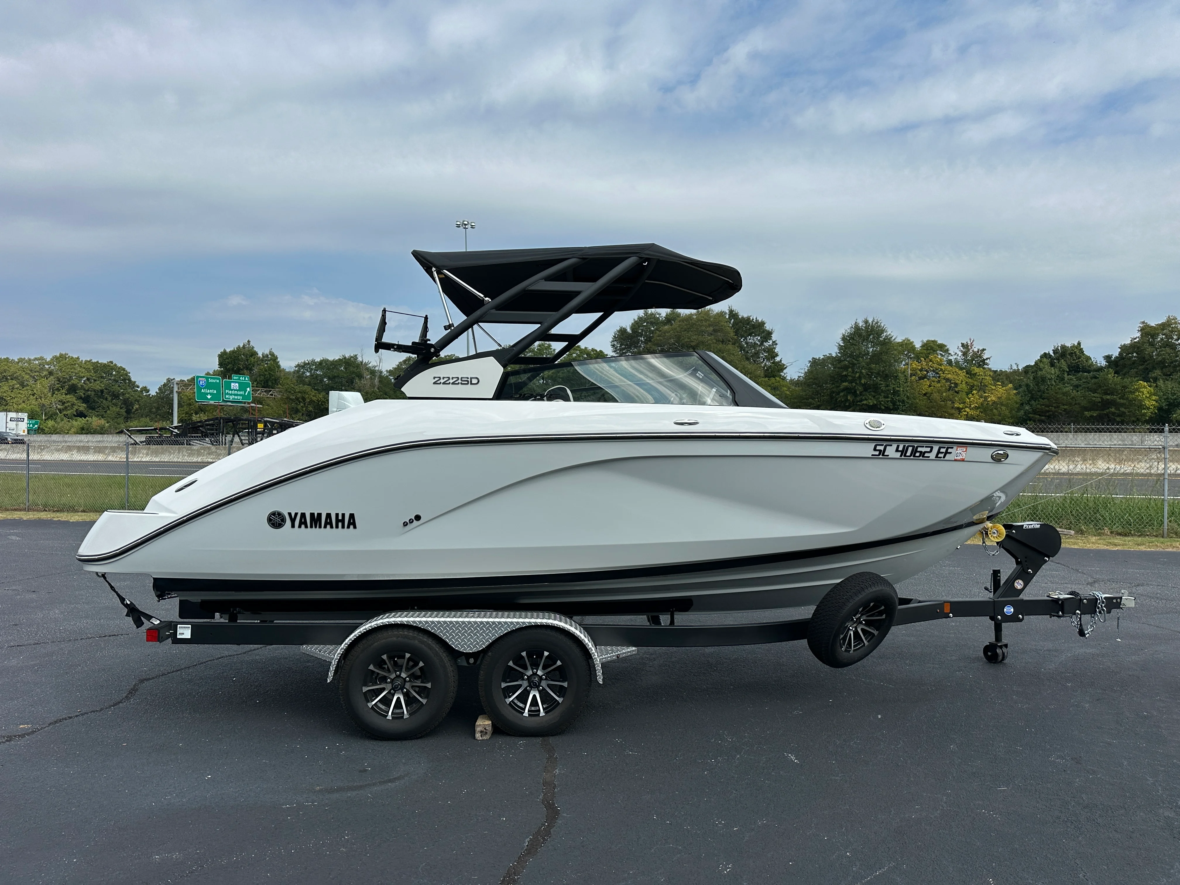 2024 Yamaha 222SD Image Thumbnail #3