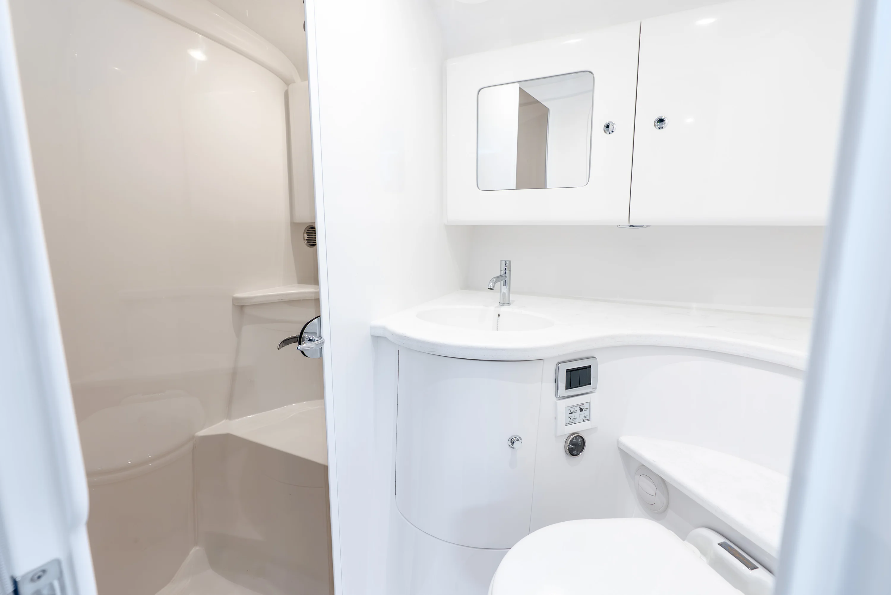 2026 Intrepid 41 Valor Image Thumbnail #28