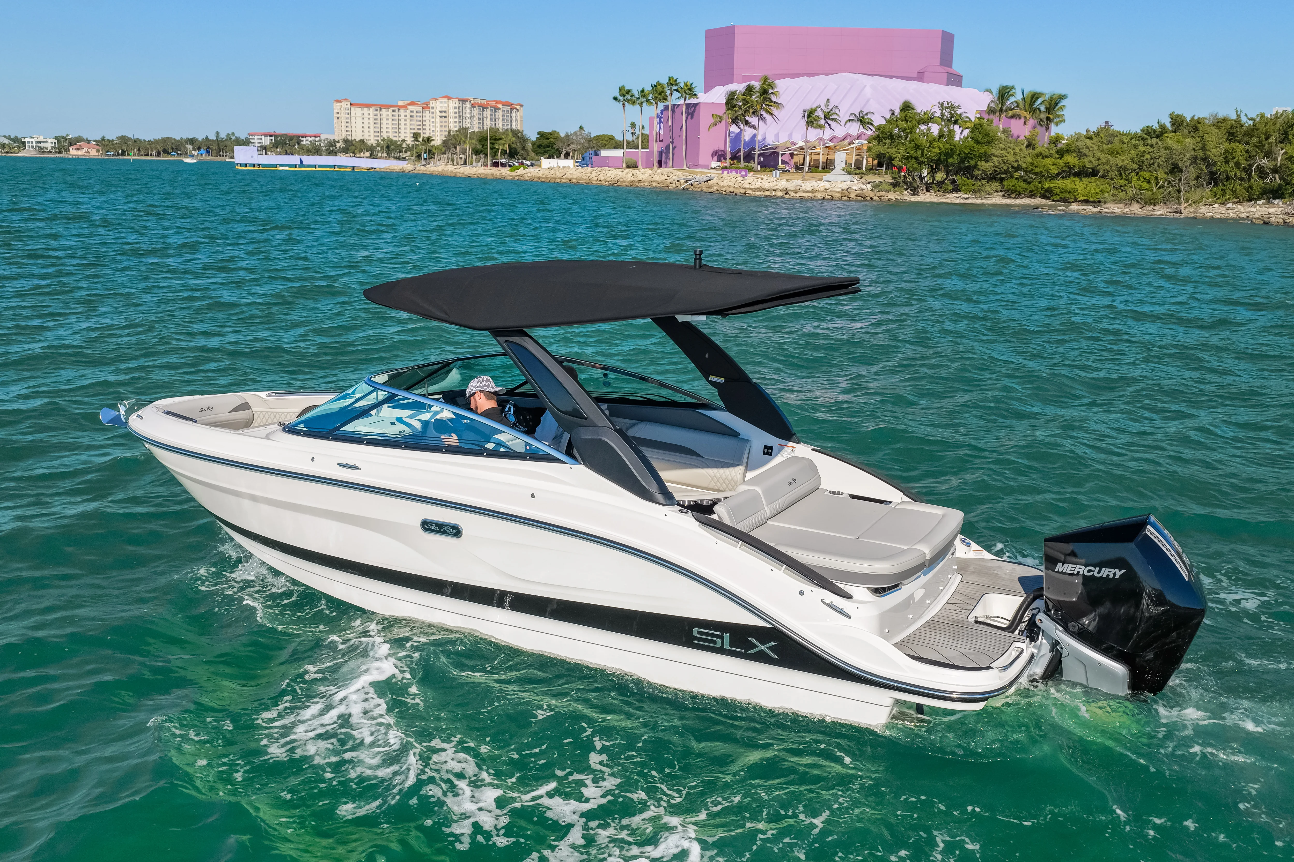 2026 Sea Ray SLX 260 Outboard Image Thumbnail #7