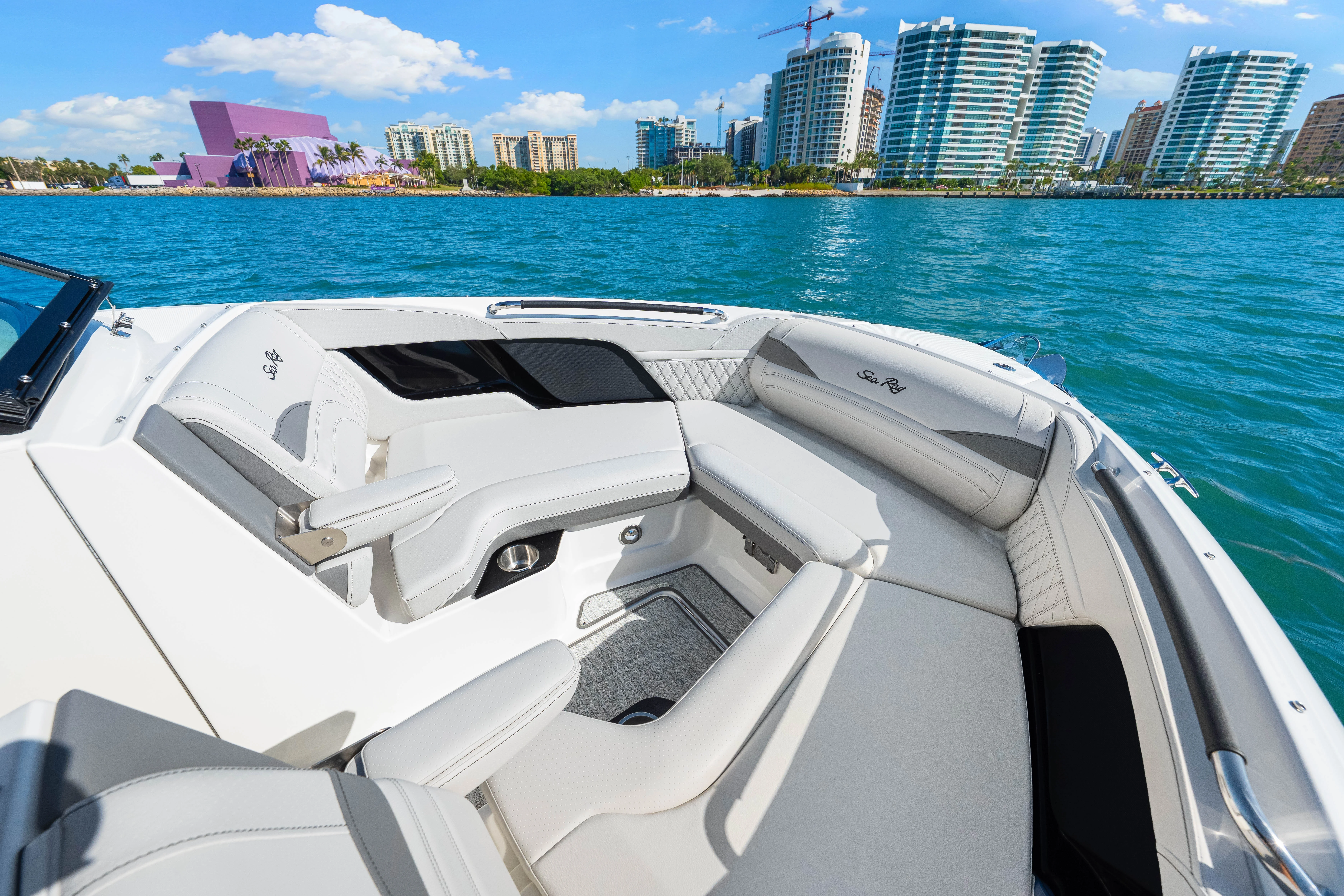 2026 Sea Ray SLX 260 Outboard Image Thumbnail #41