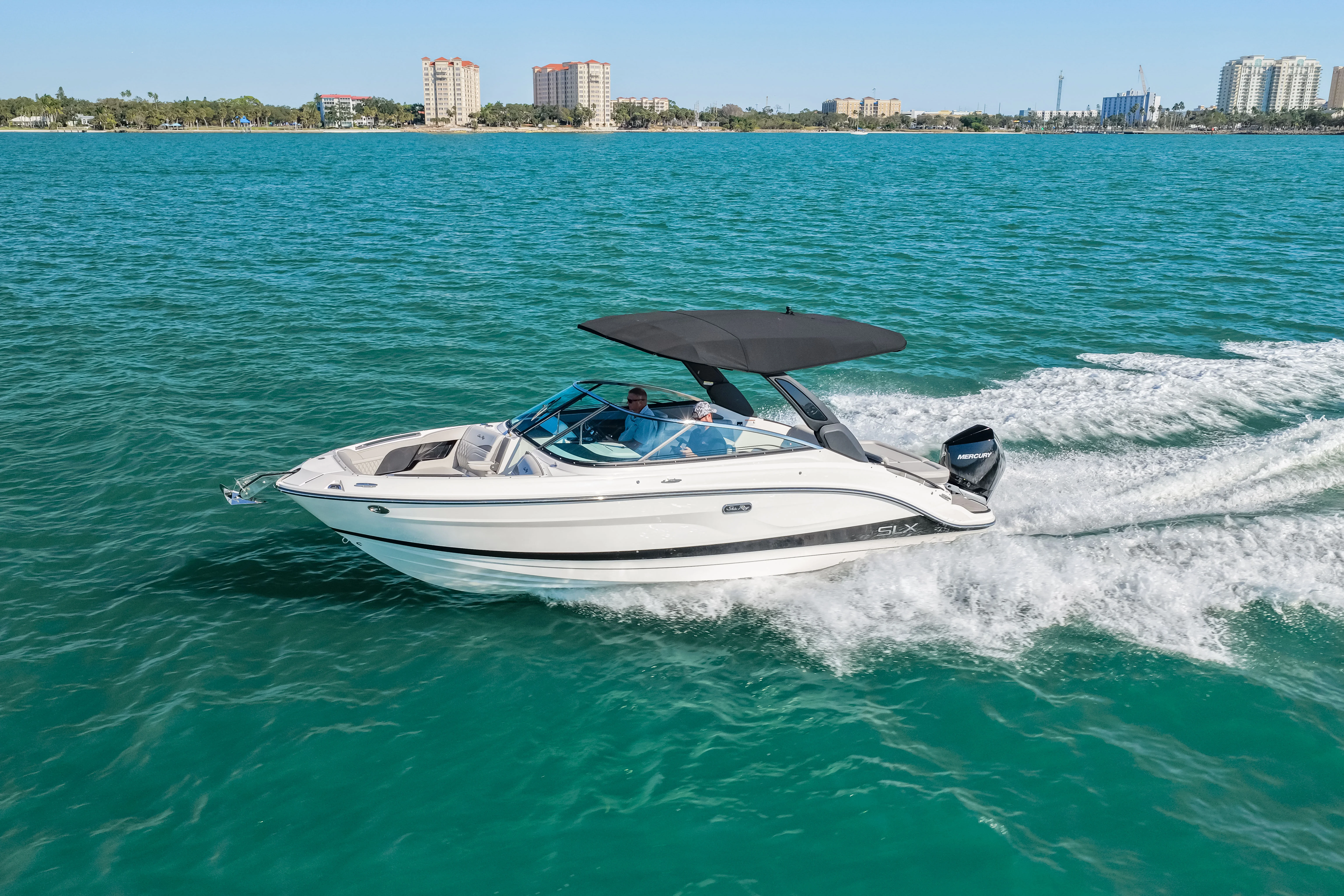 2026 Sea Ray SLX 260 Outboard Image Thumbnail #11