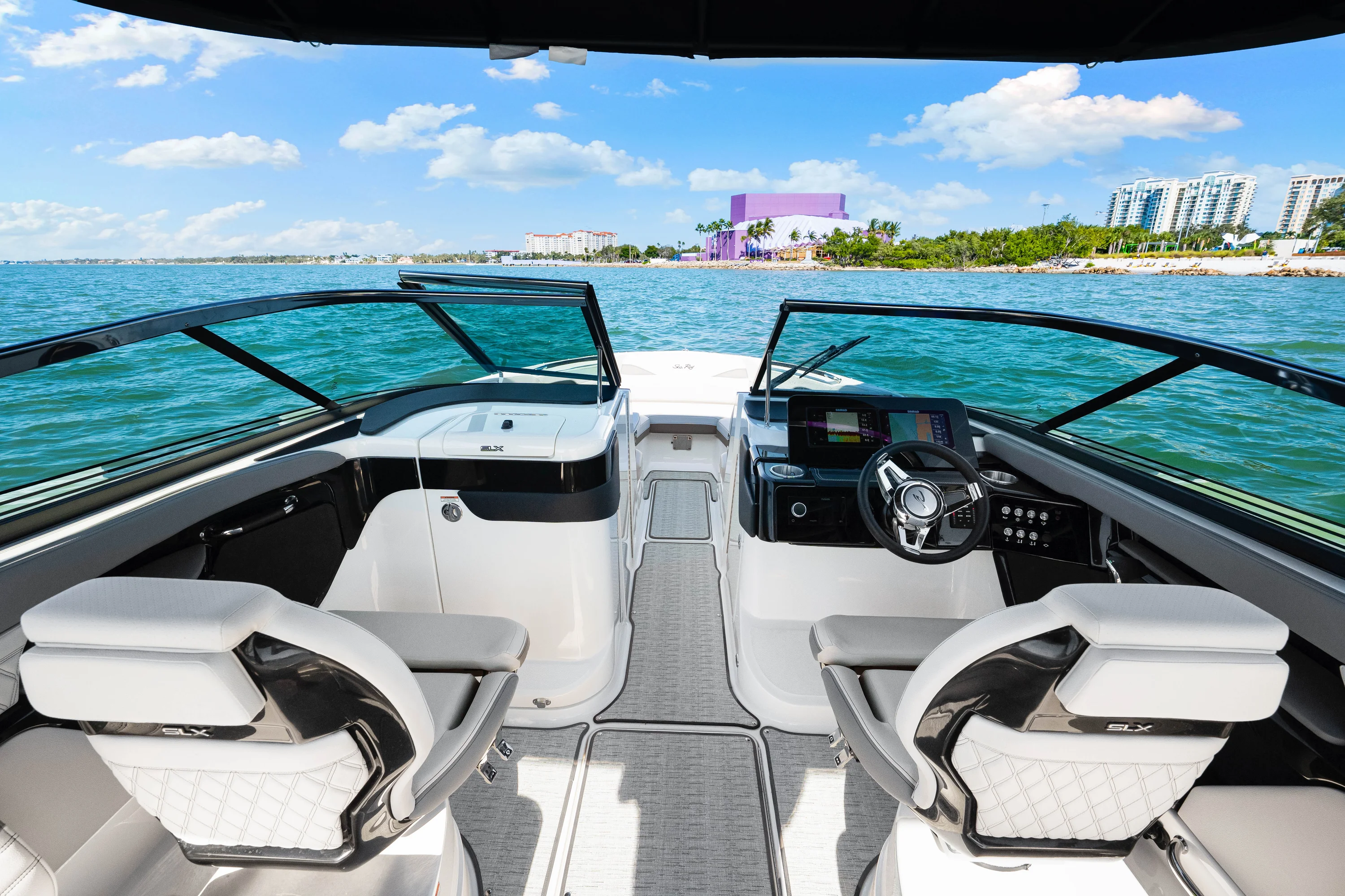 2026 Sea Ray SLX 260 Outboard Image Thumbnail #35