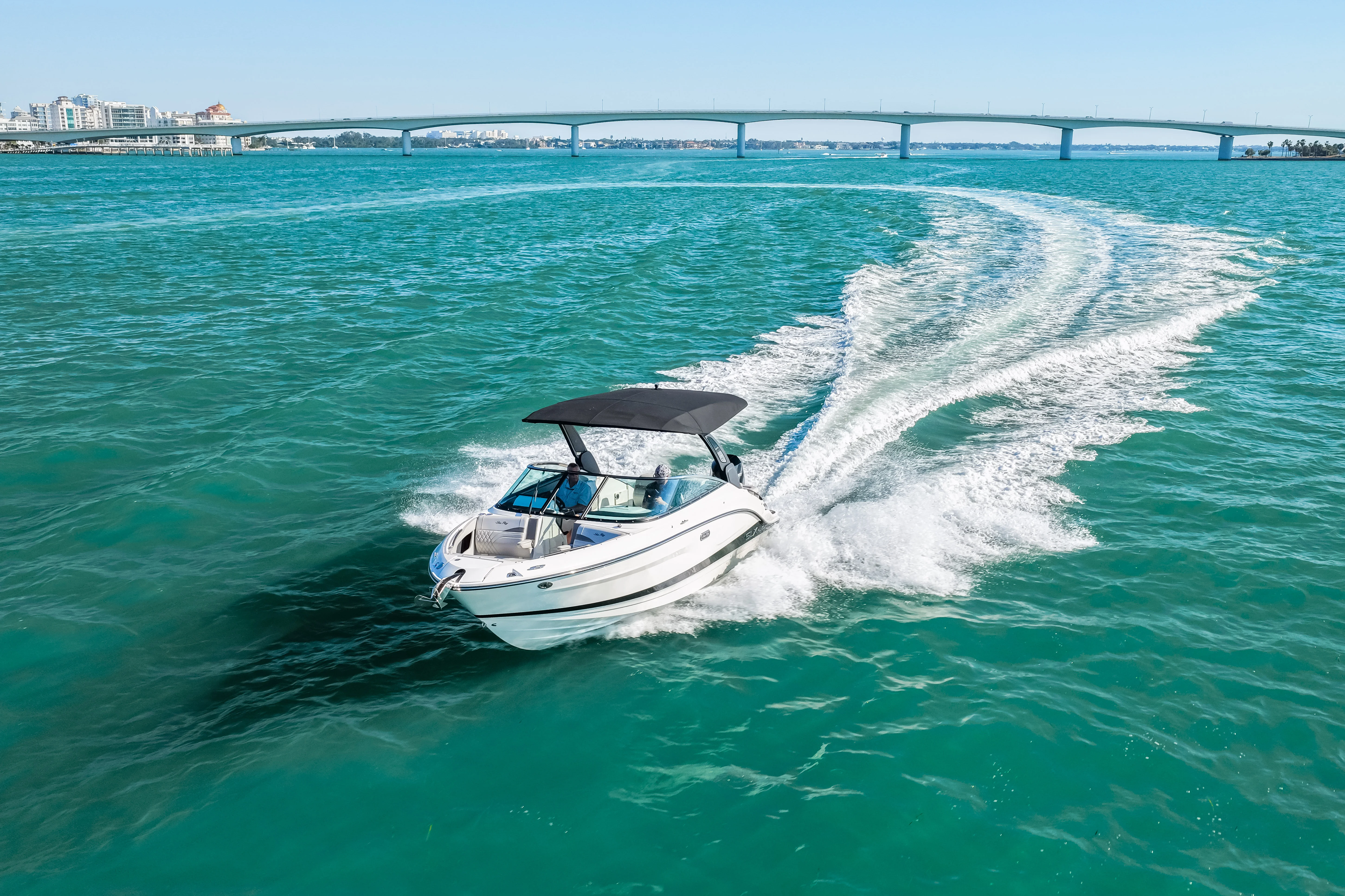 2026 Sea Ray SLX 260 Outboard Image Thumbnail #13