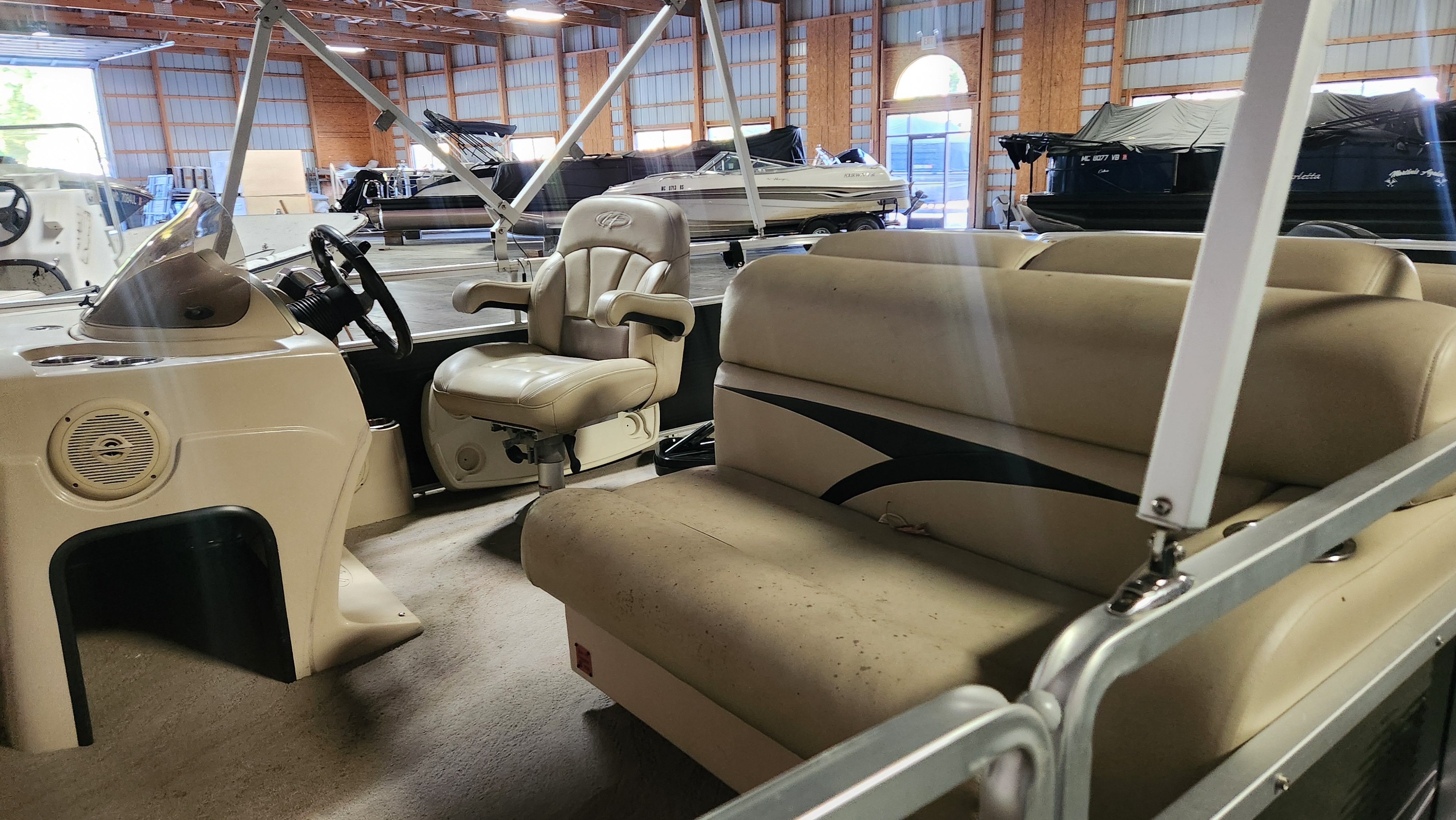 2011 Harris 200 CX Image Thumbnail #8