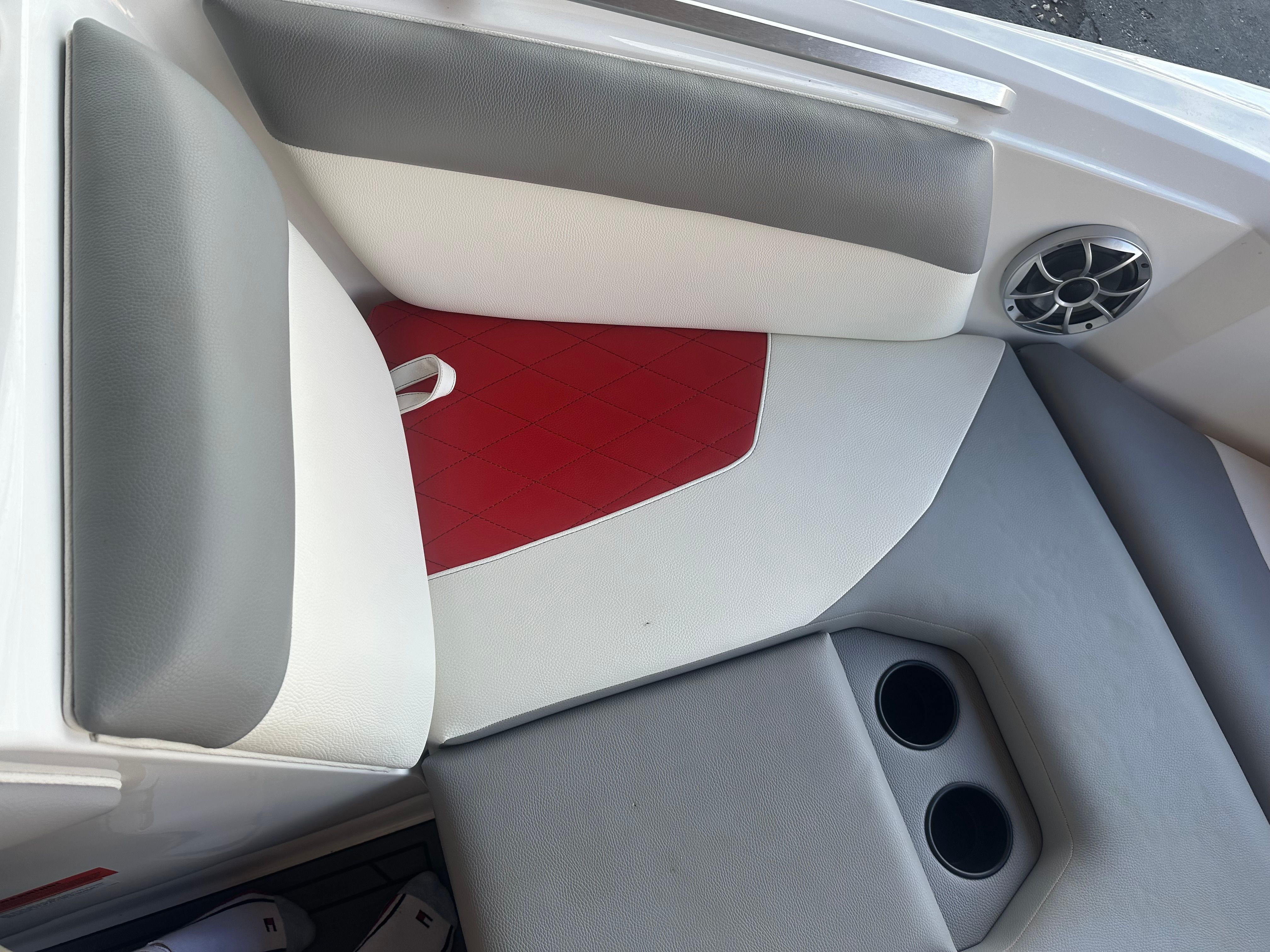 2019 Tige R 20 Image Thumbnail #4