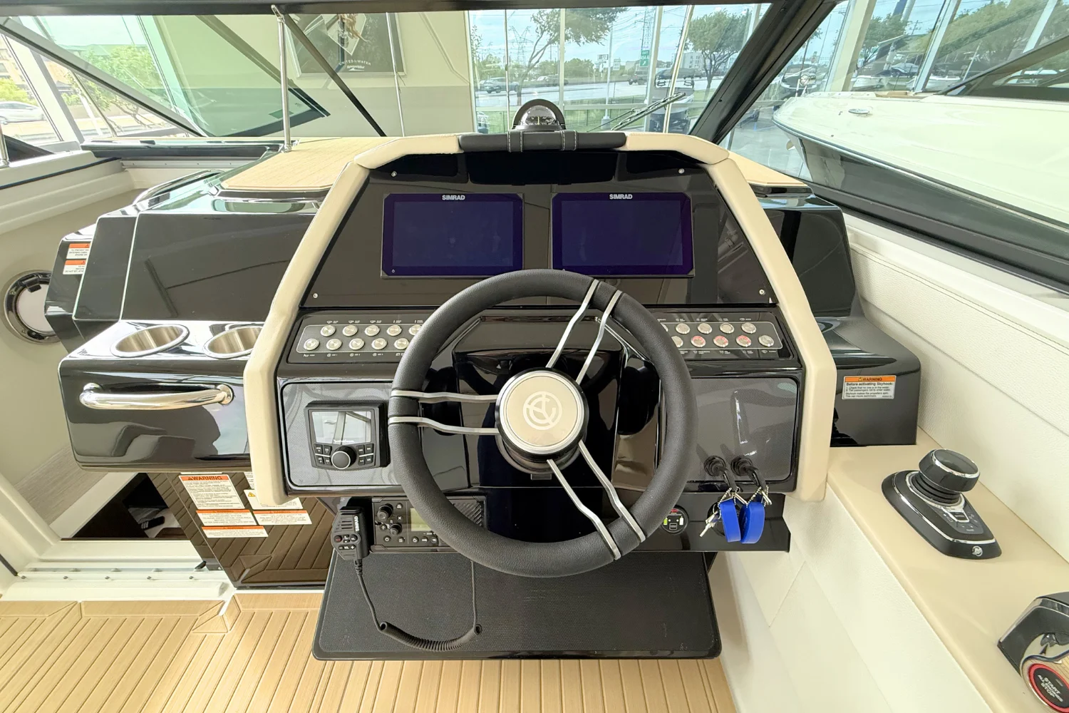 2026 Cruisers Yachts 34 GLS Image Thumbnail #27