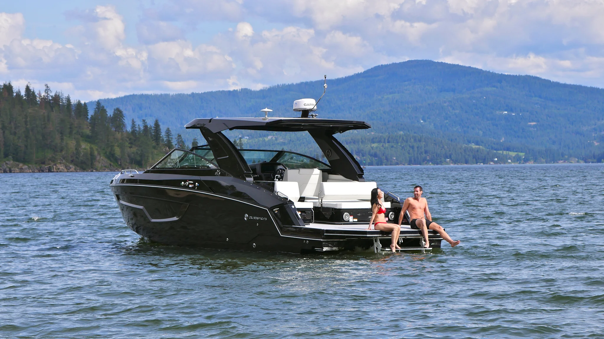 2026 Cruisers Yachts 34 GLS Image Thumbnail #13