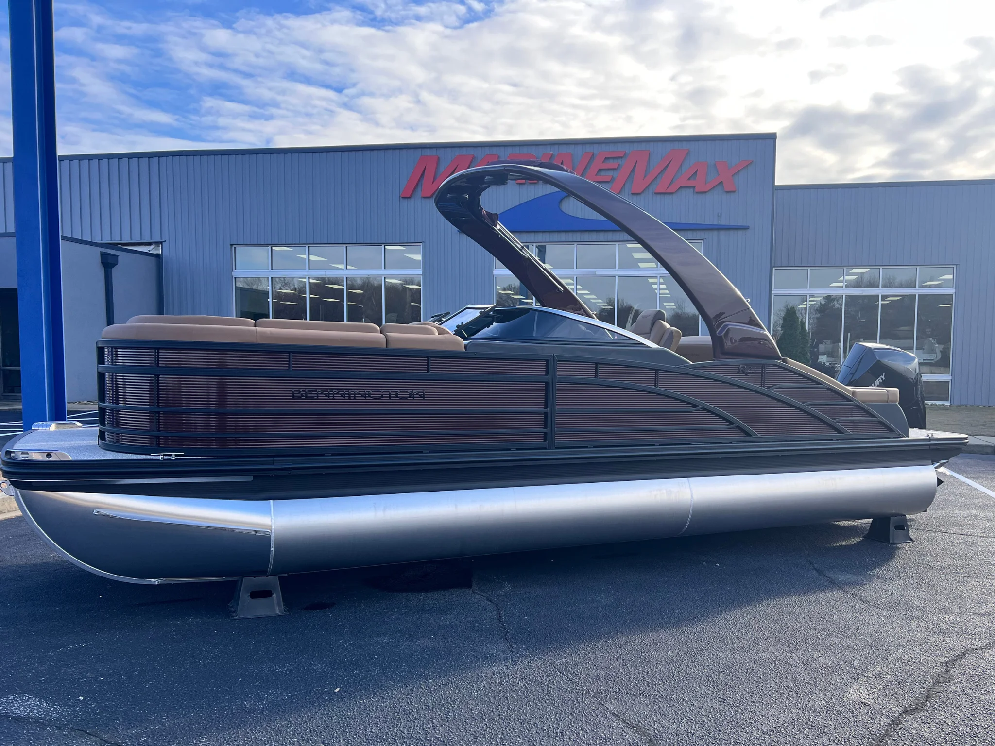 2026 Bennington 23R Image Thumbnail #0