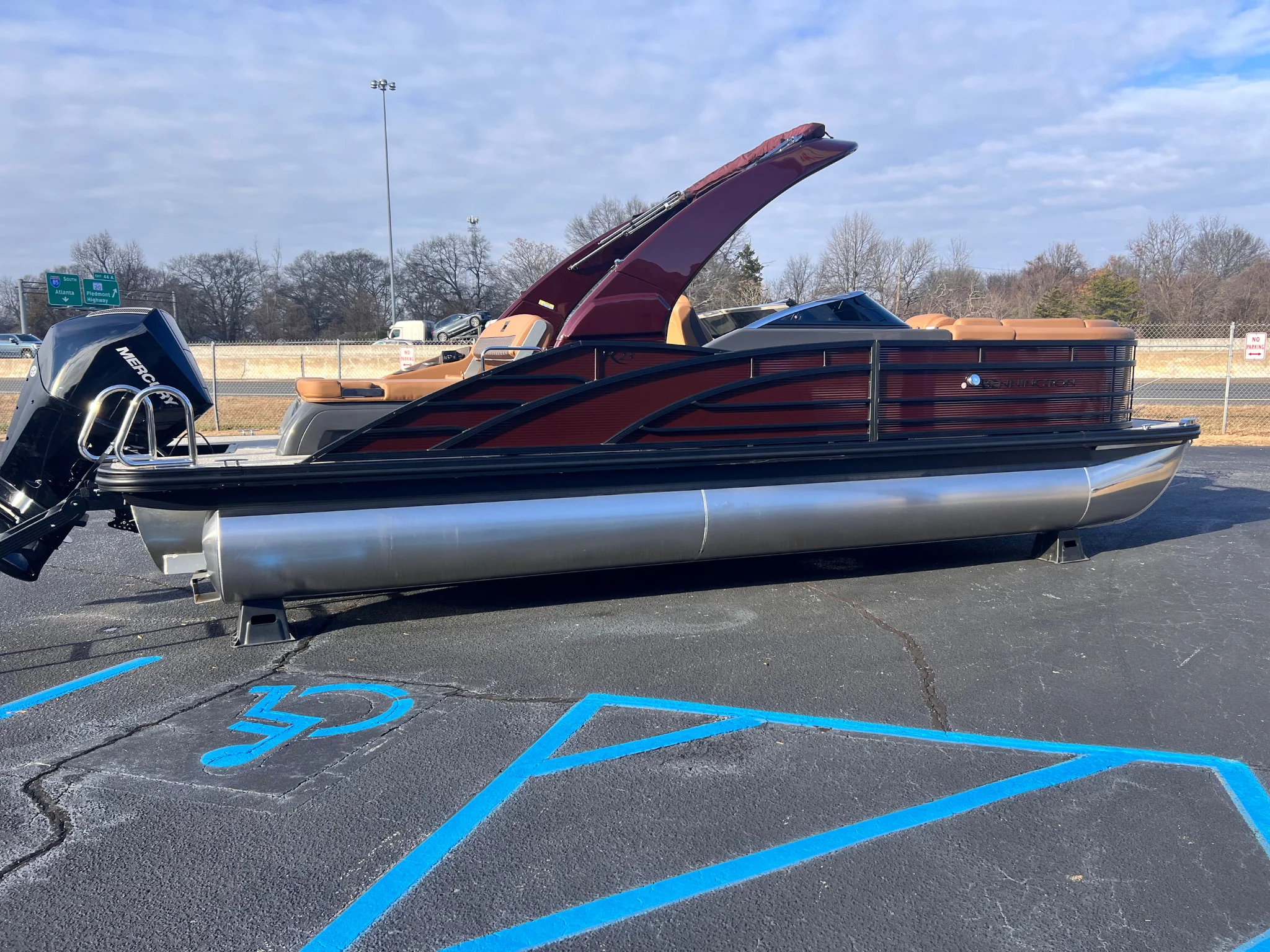 2026 Bennington 23R Image Thumbnail #3