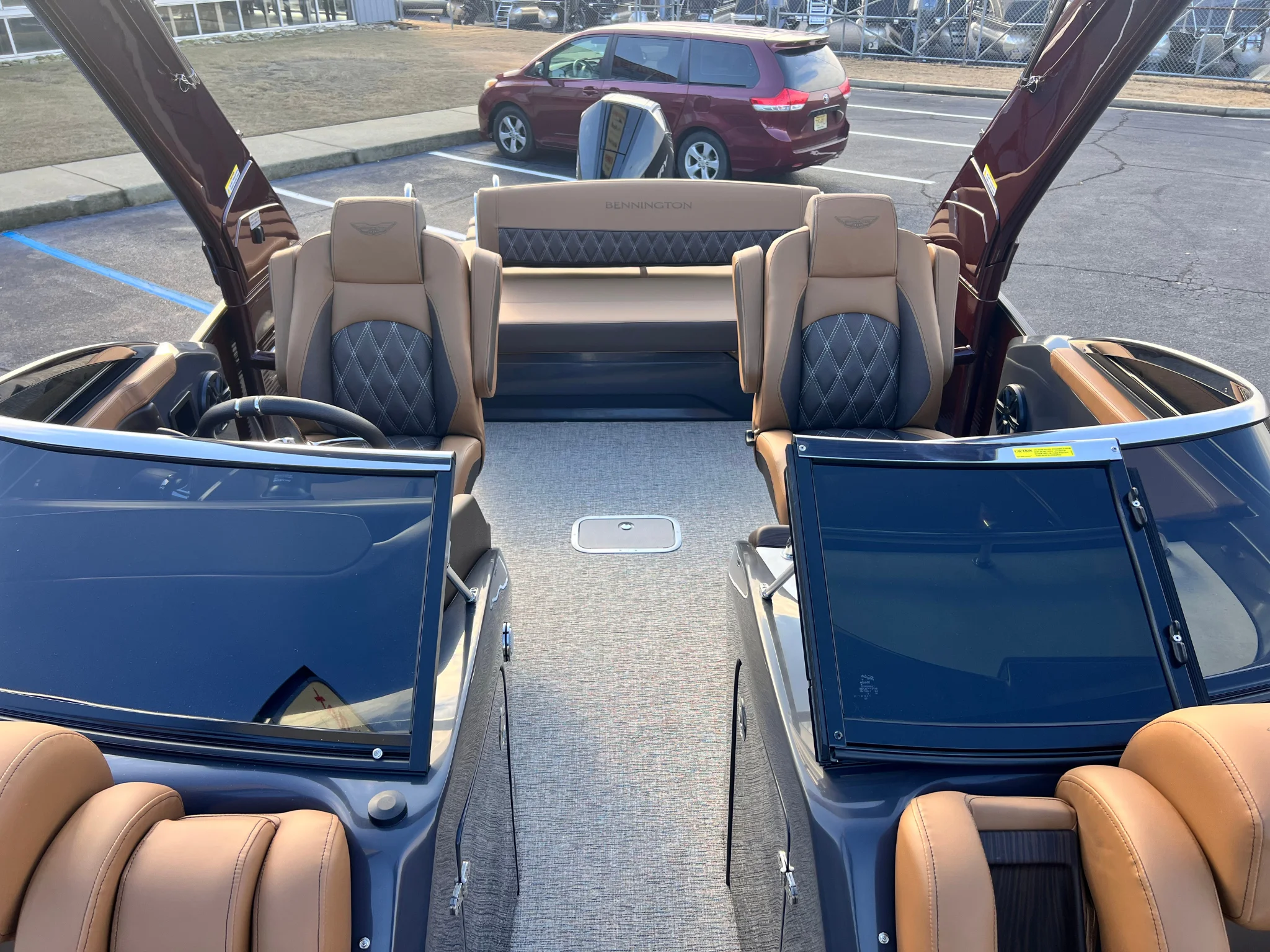 2026 Bennington 23R Image Thumbnail #15