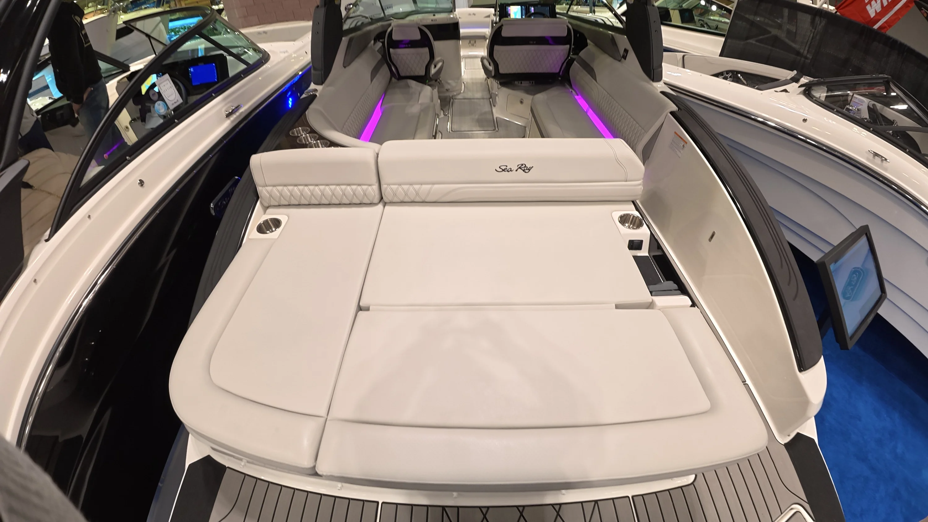 2026 Sea Ray SLX 280 Outboard Image Thumbnail #4