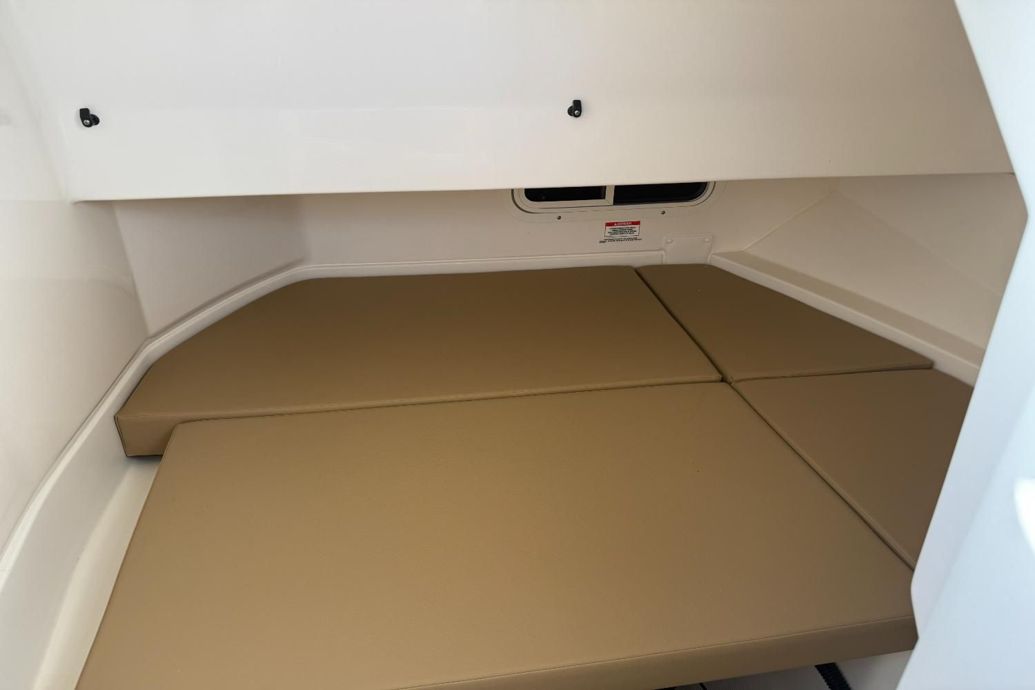 2024 Sea Ray 250 SDX OB Image Thumbnail #15