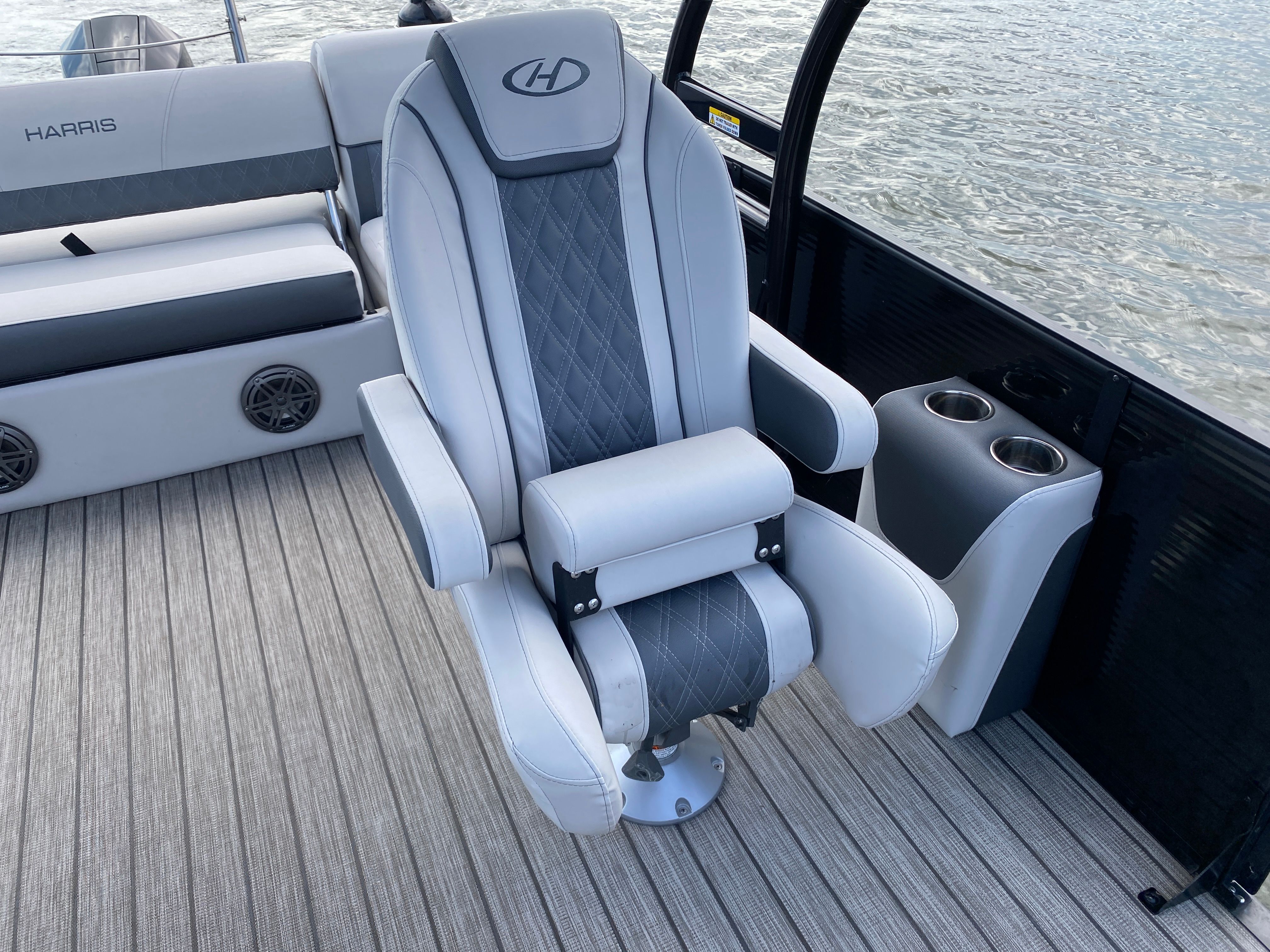 2022 Harris SUNLINER SPORT 230 Image Thumbnail #10