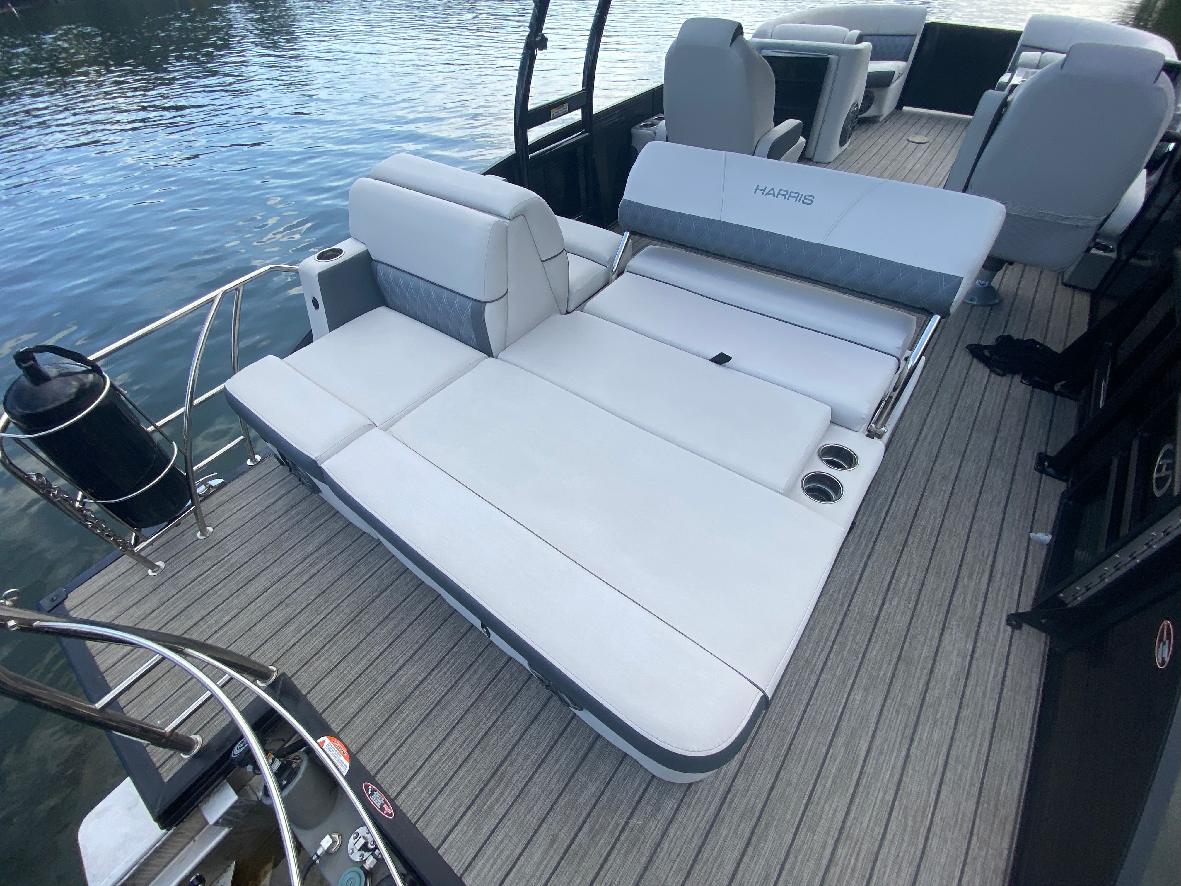 2022 Harris SUNLINER SPORT 230 Image Thumbnail #17