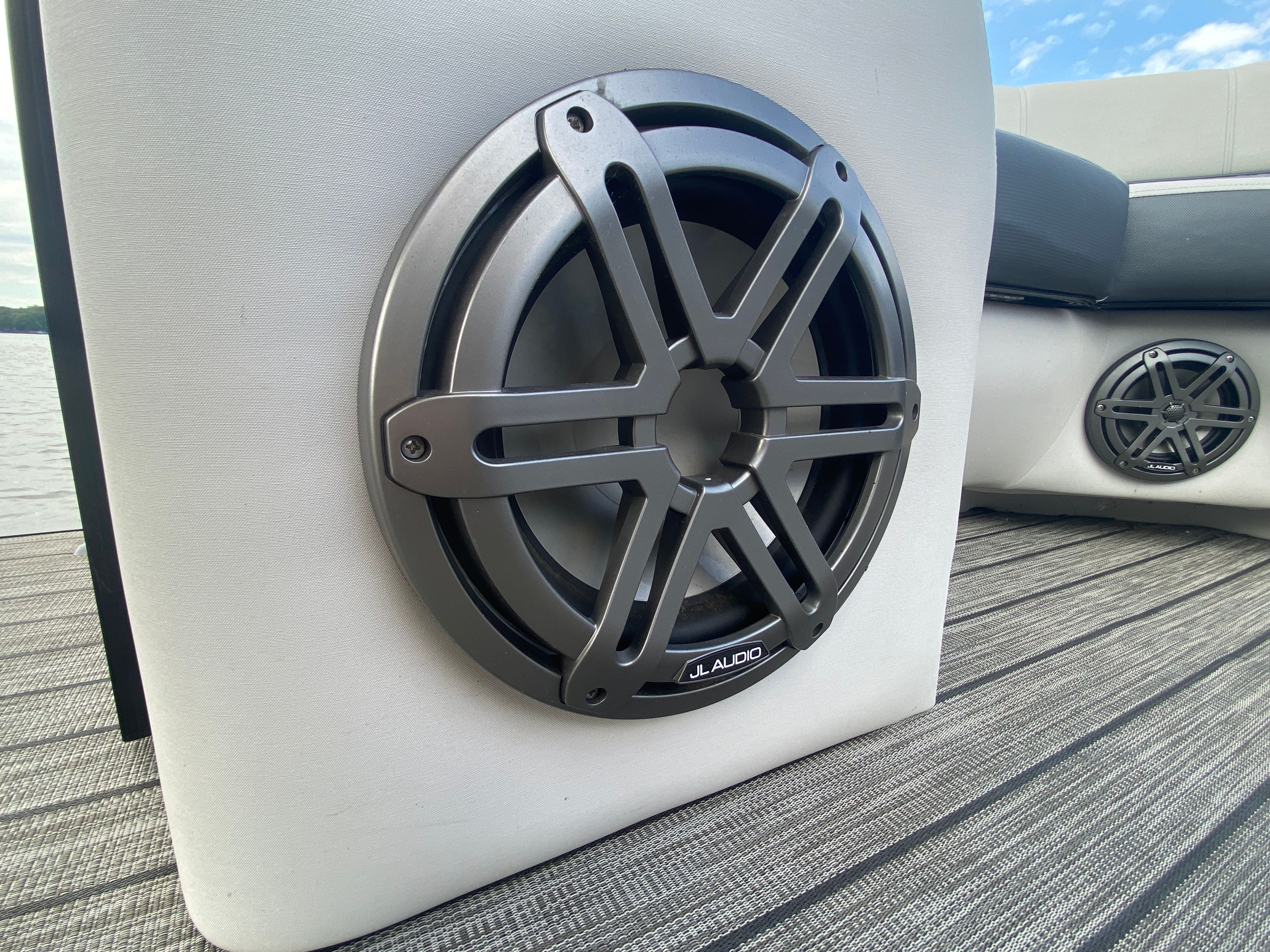 2022 Harris SUNLINER SPORT 230 Image Thumbnail #8