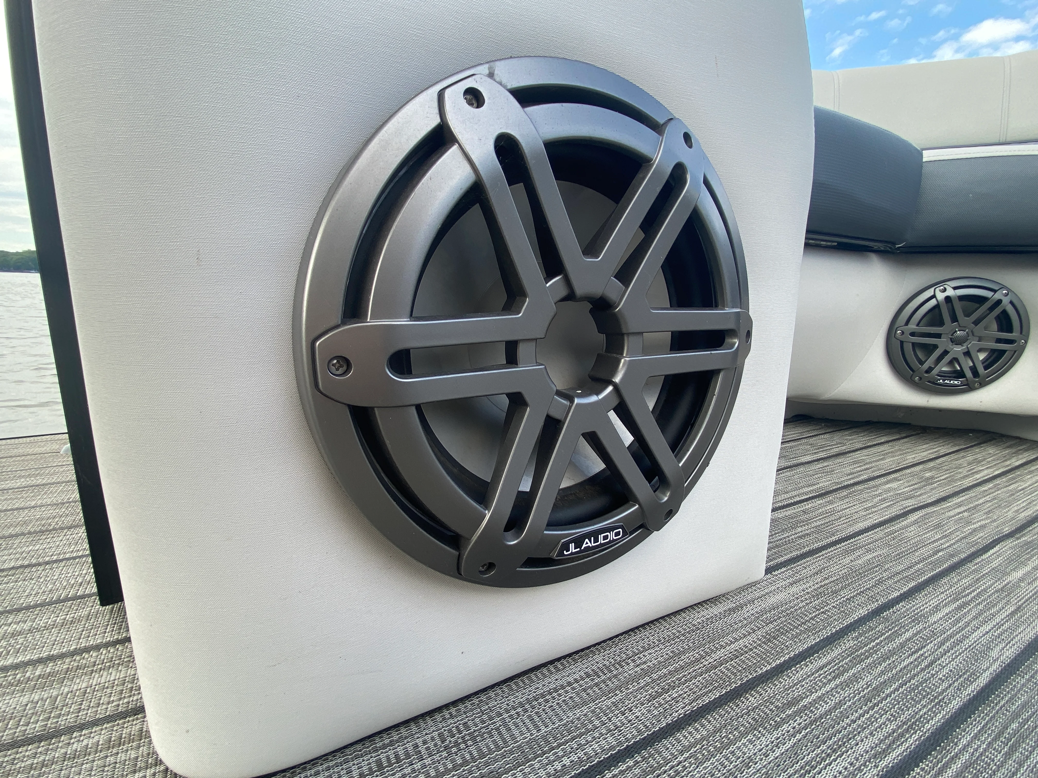 2022 Harris SUNLINER SPORT 230 Image Thumbnail #8