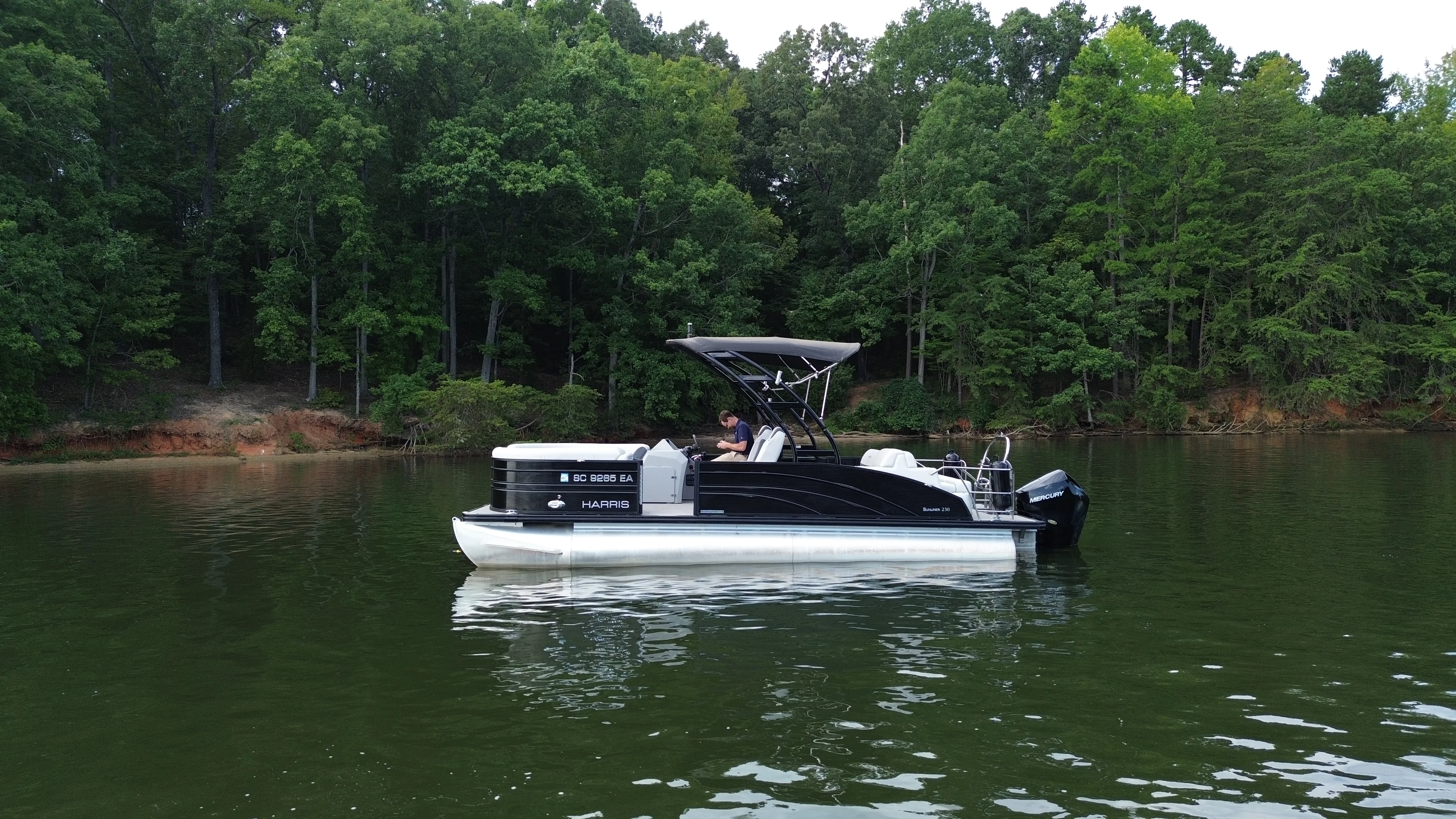 2022 Harris SUNLINER SPORT 230 Image Thumbnail #0