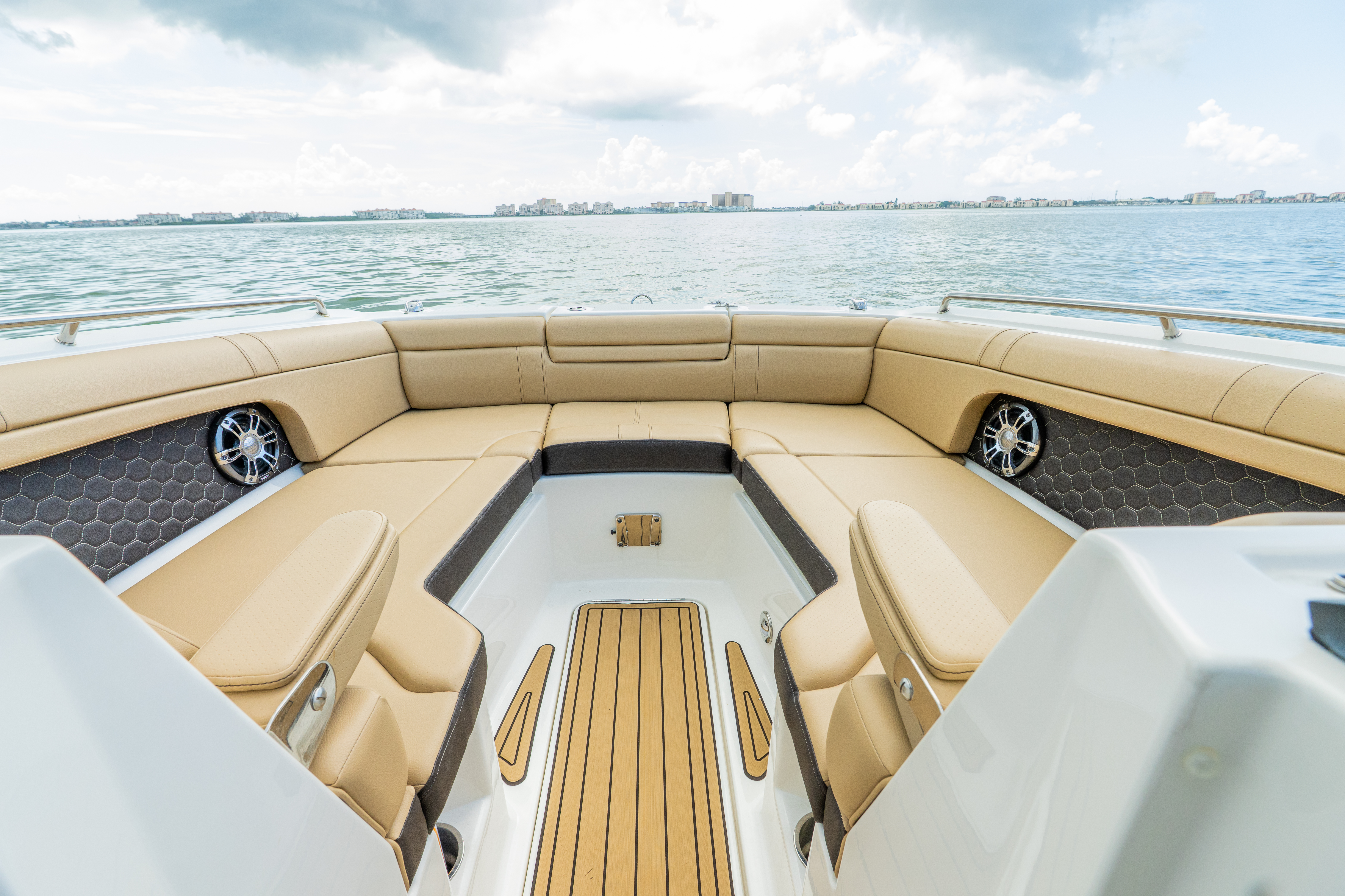 2022 Sea Ray 270 SDX OB Image Thumbnail #23