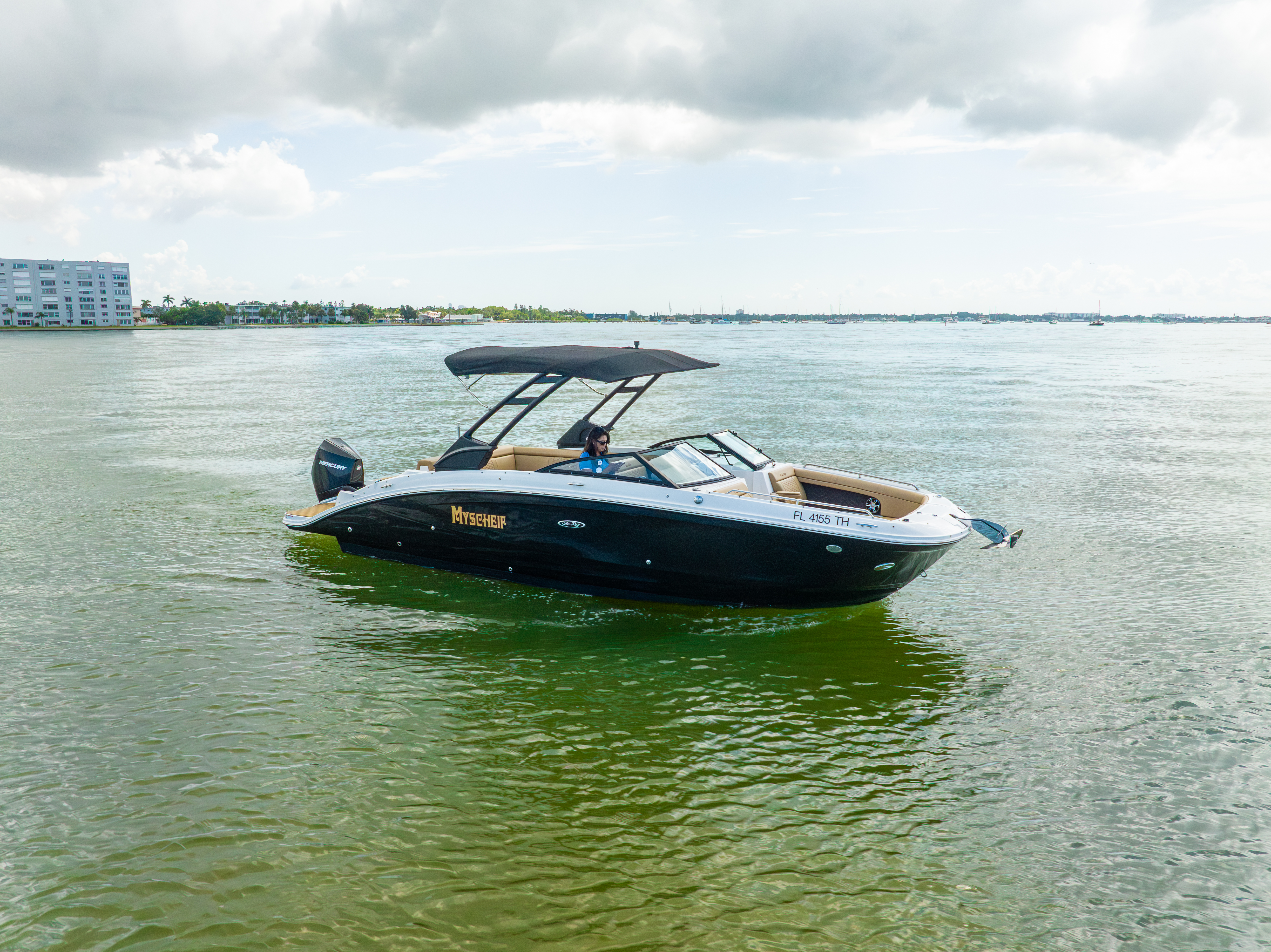 2022 Sea Ray 270 SDX OB Image Thumbnail #3