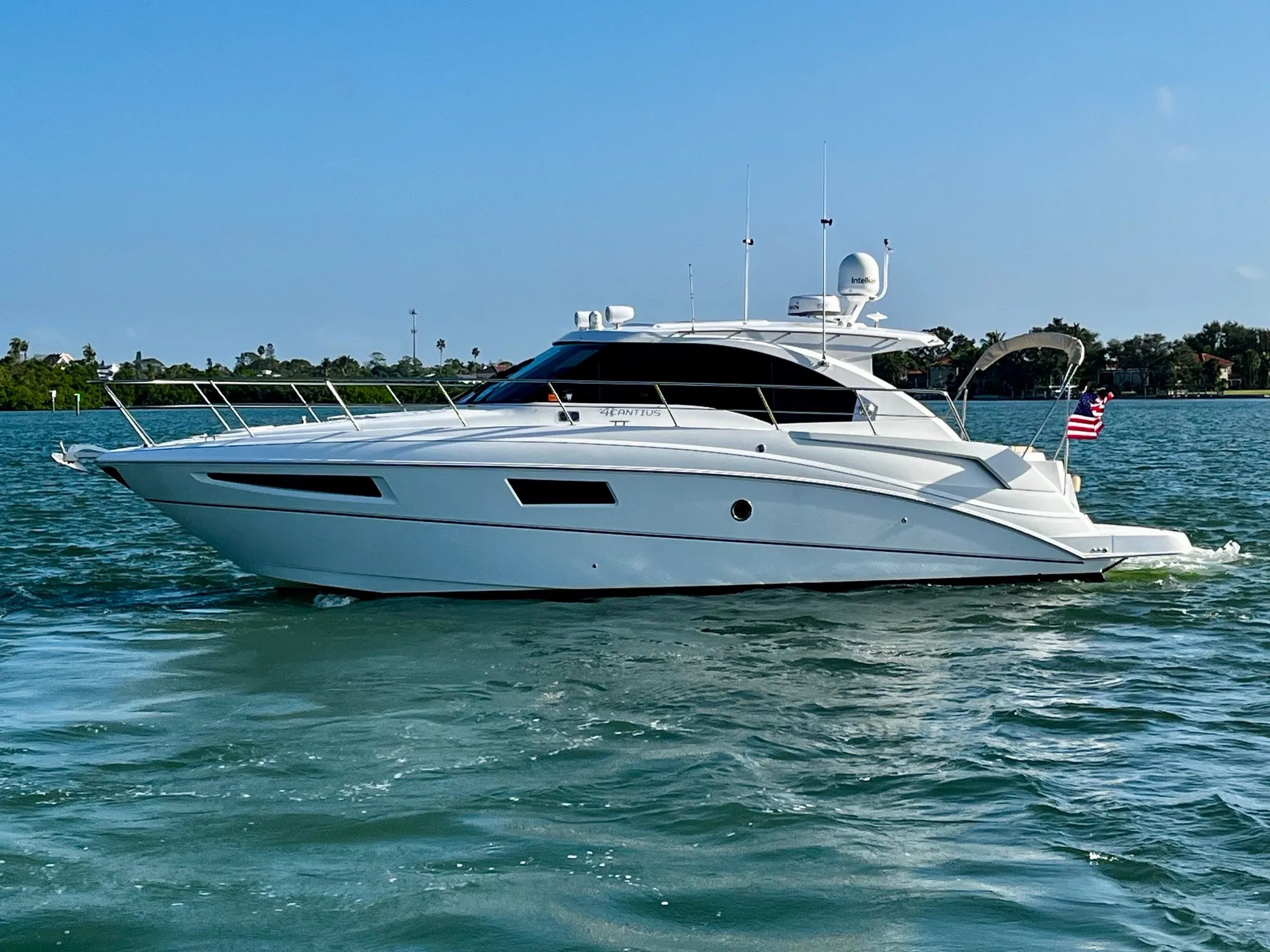 2015 Cruisers Yachts 41 CANTIUS Image Thumbnail #0