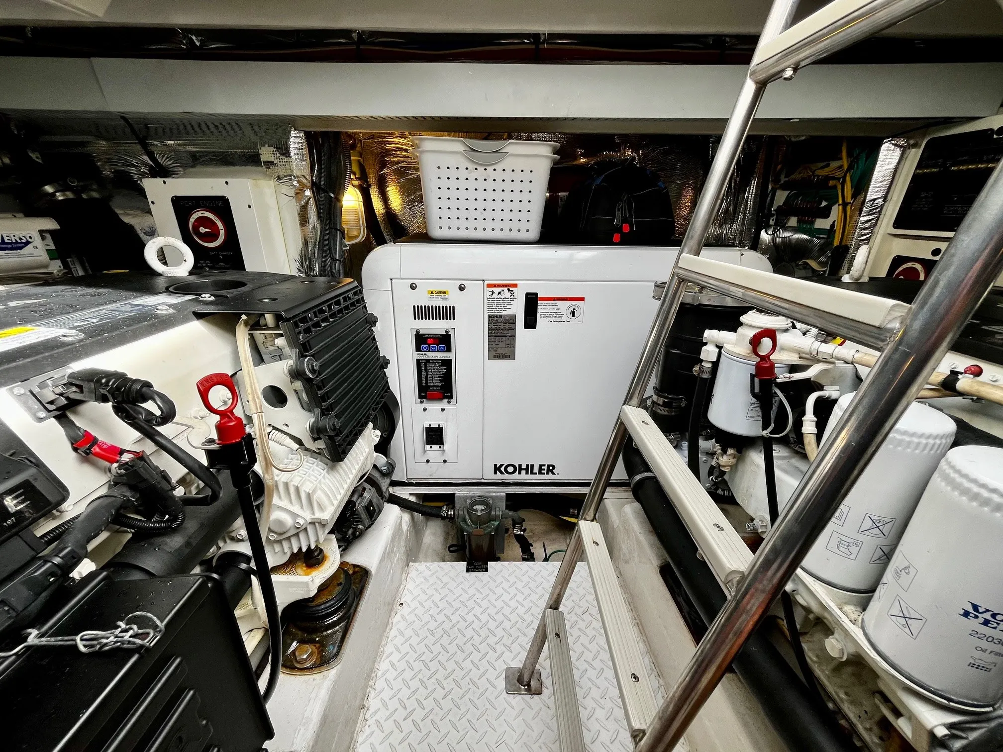 2015 Cruisers Yachts 41 CANTIUS Image Thumbnail #35