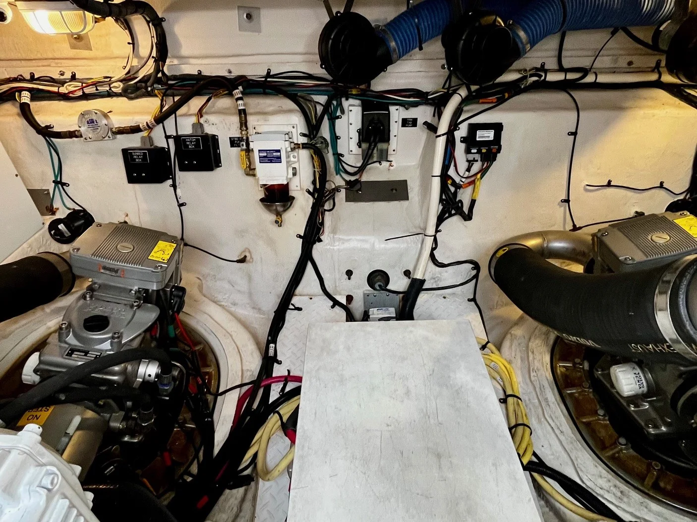 2015 Cruisers Yachts 41 CANTIUS Image Thumbnail #36