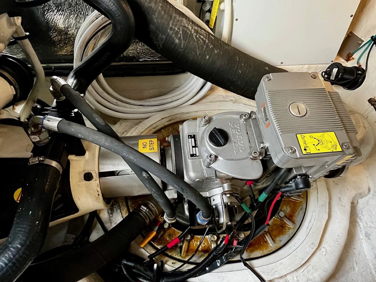 2015 Cruisers Yachts 41 CANTIUS Image Thumbnail #39