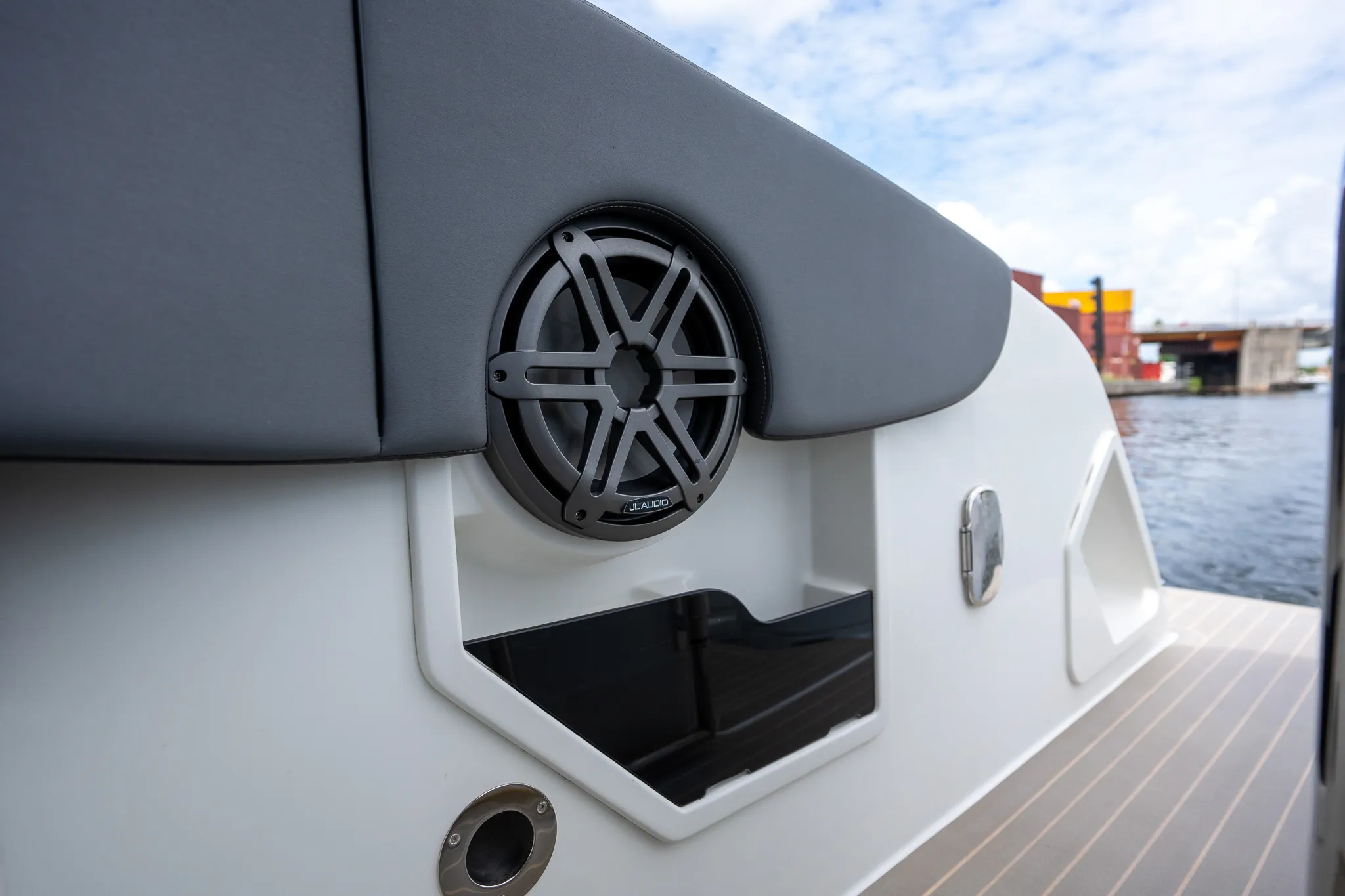 2024 Galeon 325 Image Thumbnail #36